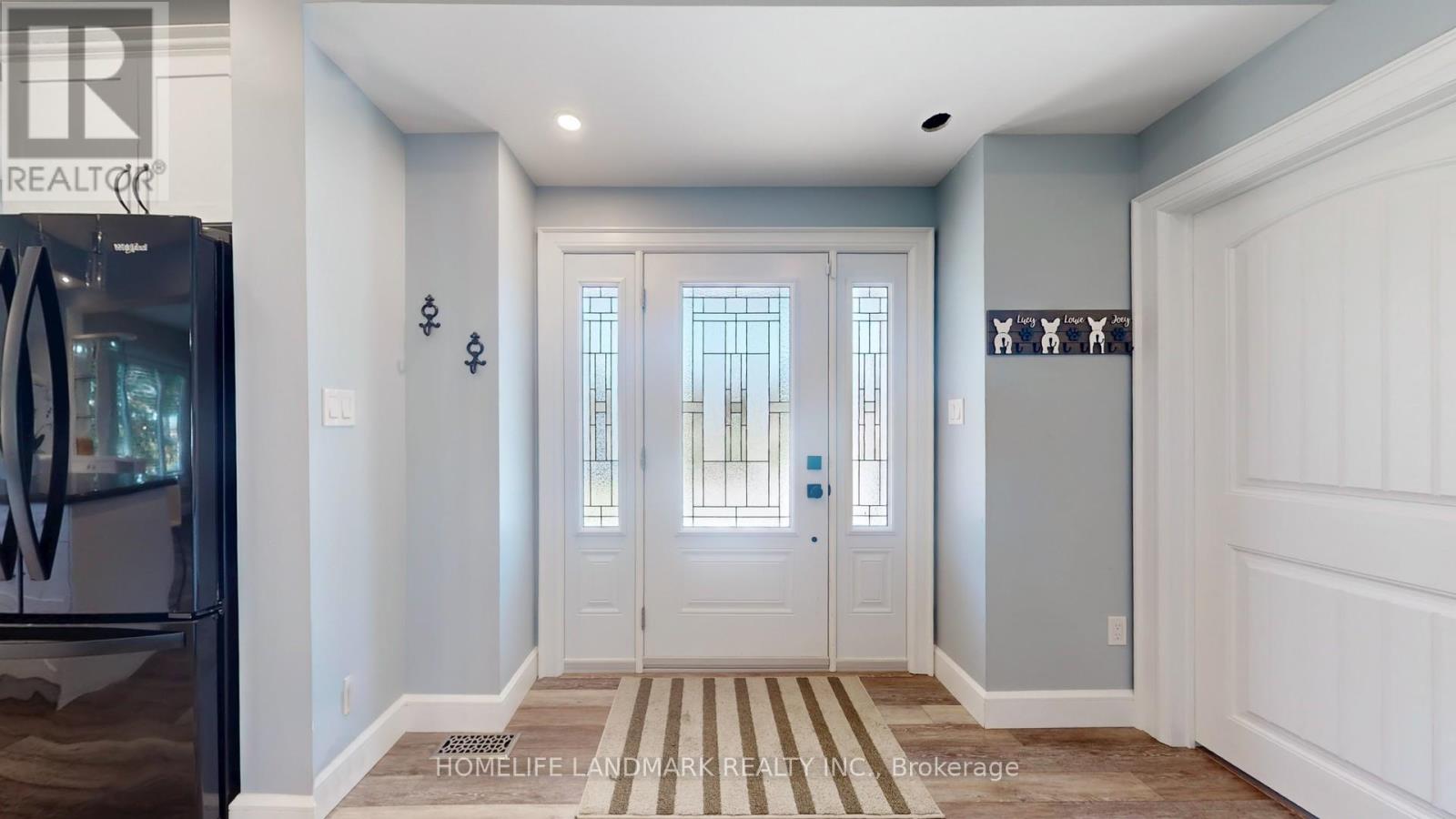 208 LAKESHORE DRIVE - 32