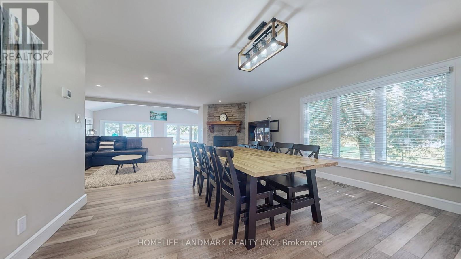208 LAKESHORE DRIVE - 4