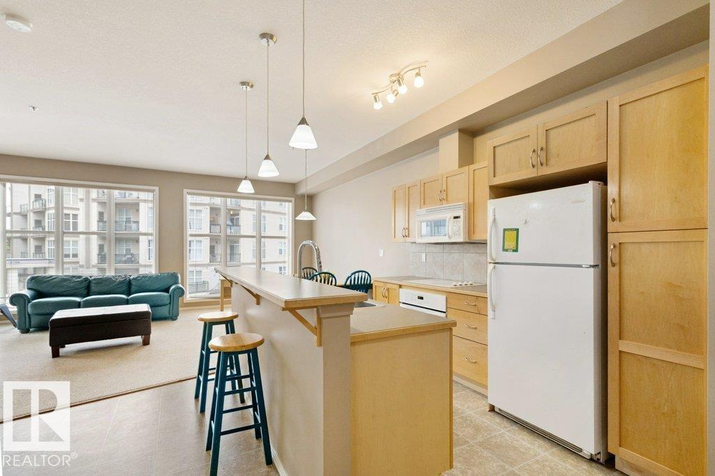 #200 4835 104A ST NW NW, Edmonton