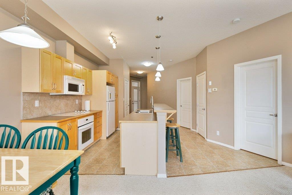 #200 4835 104A ST NW NW, Edmonton