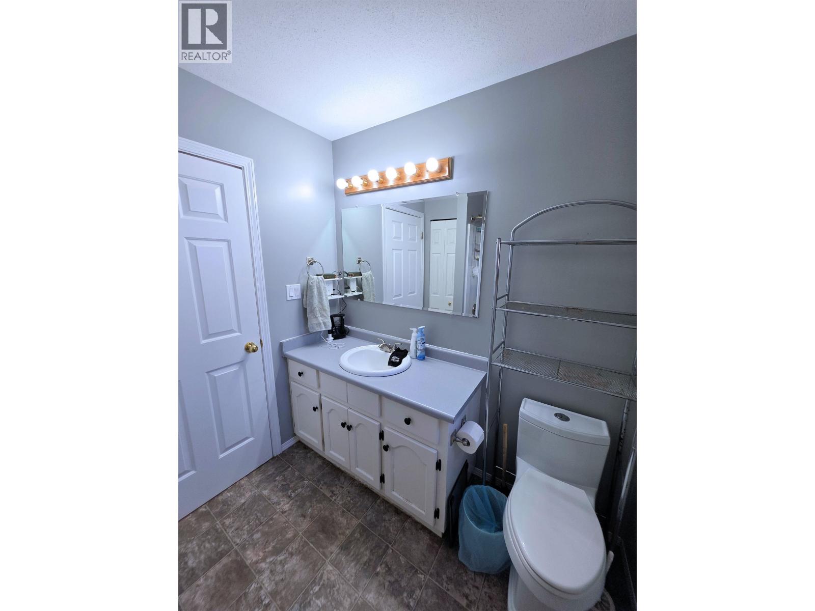 3460 ROBIN ROAD, Quesnel