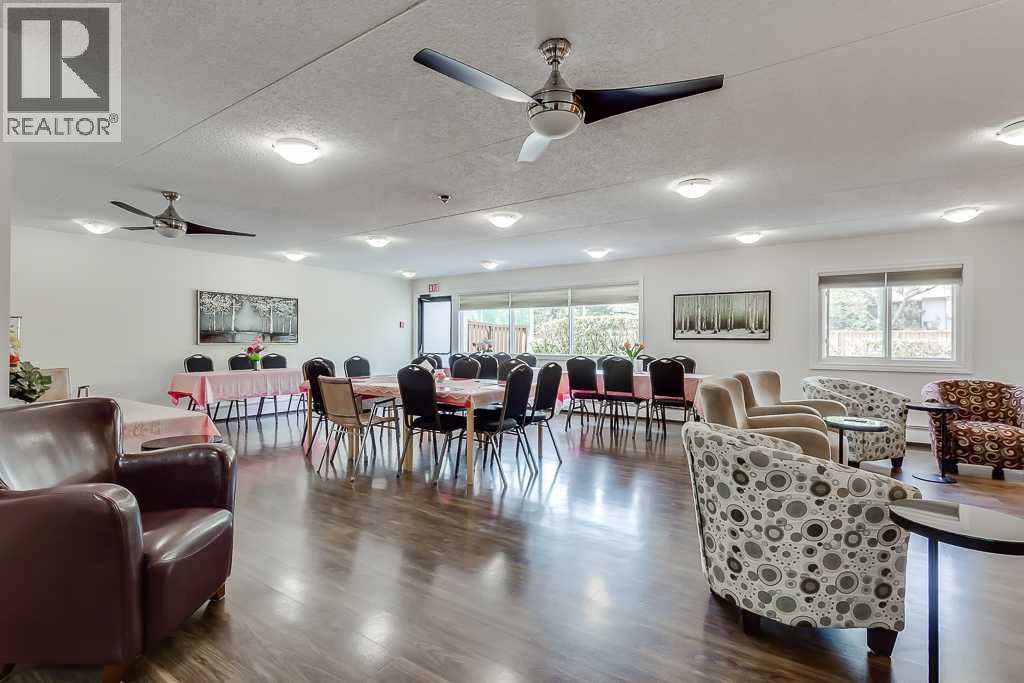 Single Family House for Sale in   Dalton Drive NW Dalhousie Calgary 