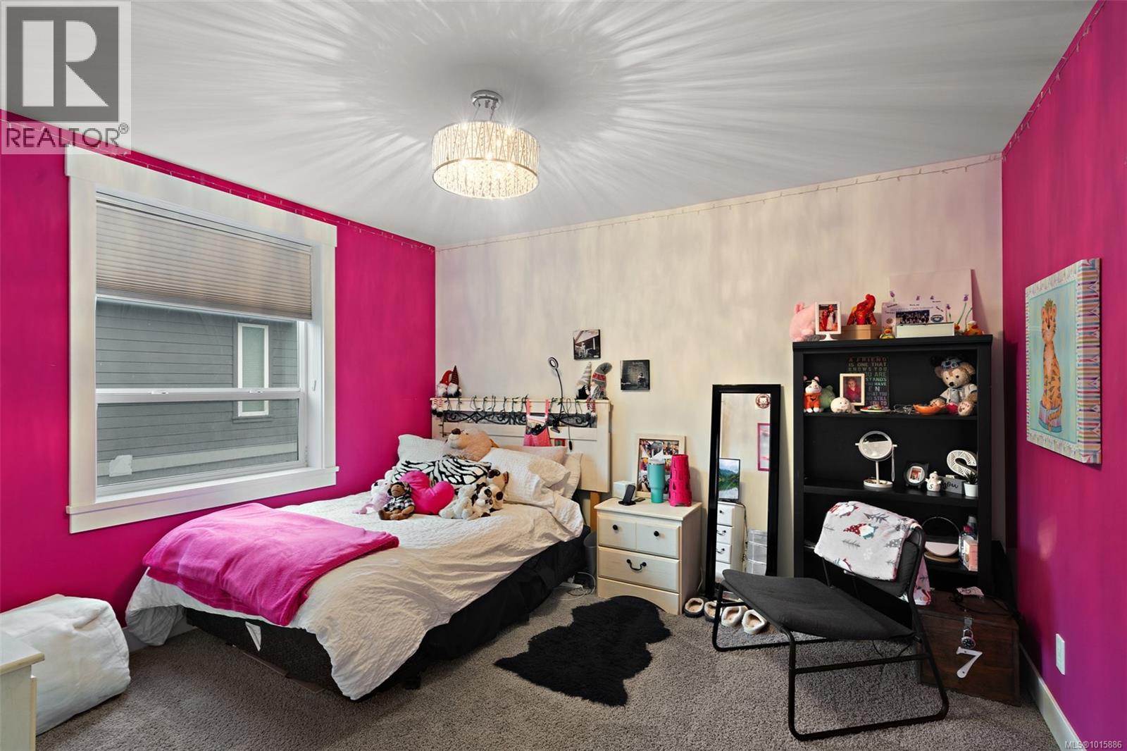  1560 Fremont Place, Saanich