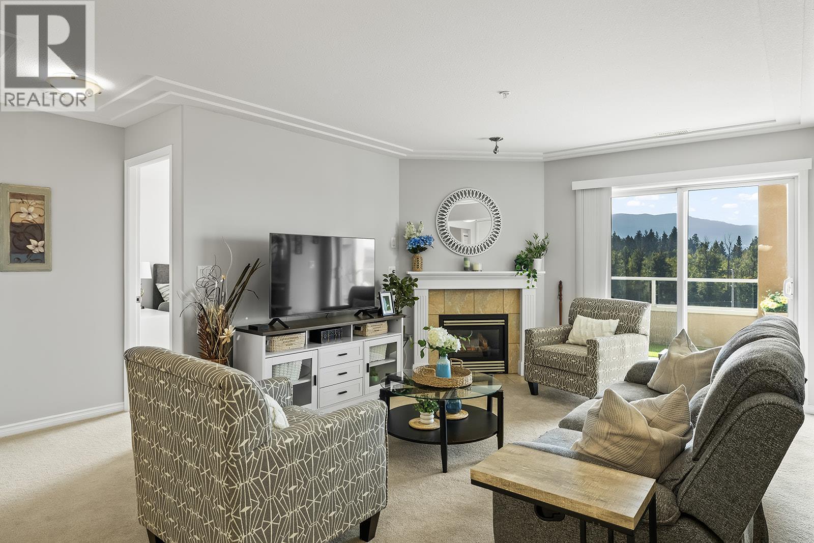 704 1967 Underhill Street, Kelowna