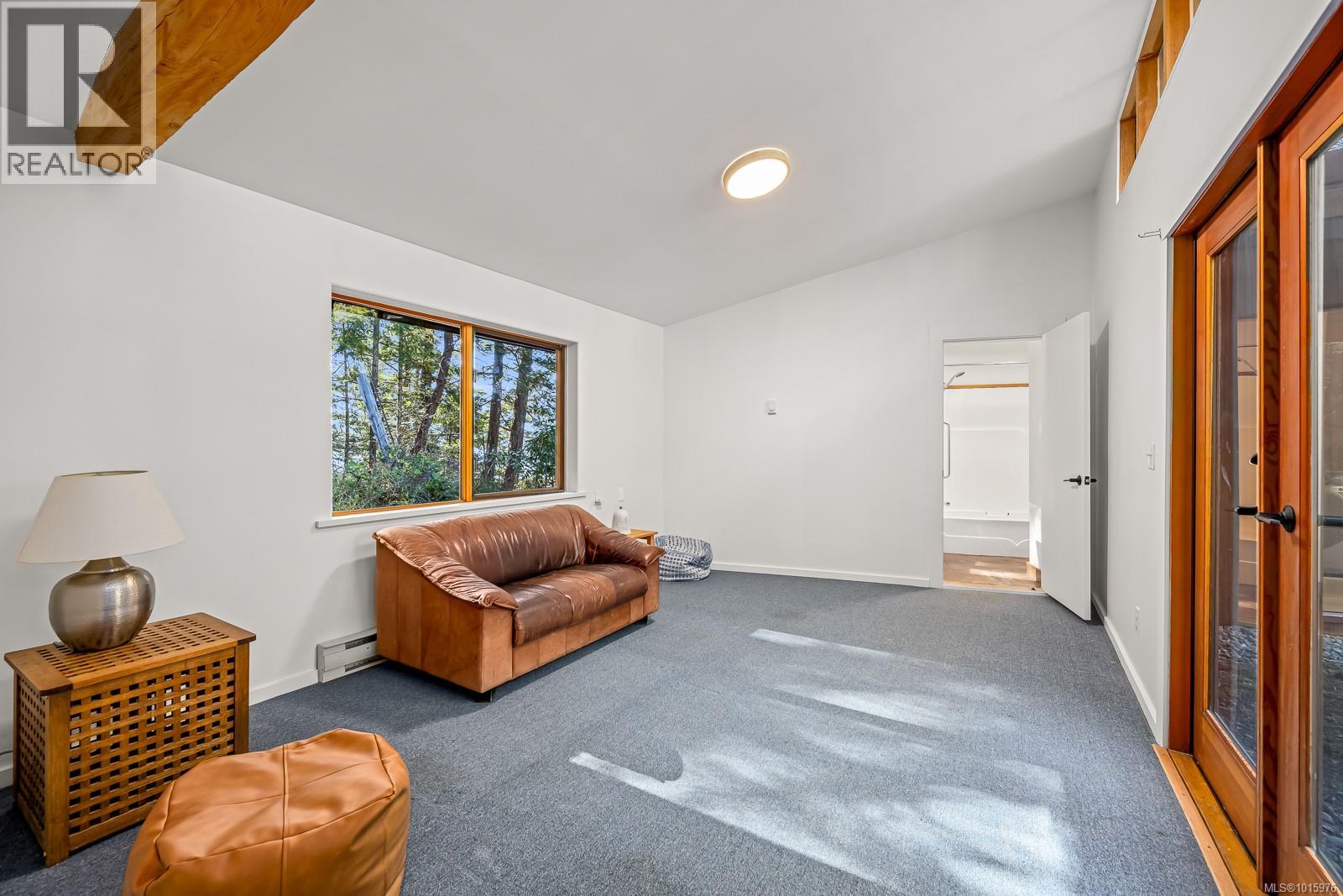 6161 Lacon Rd, Denman Island