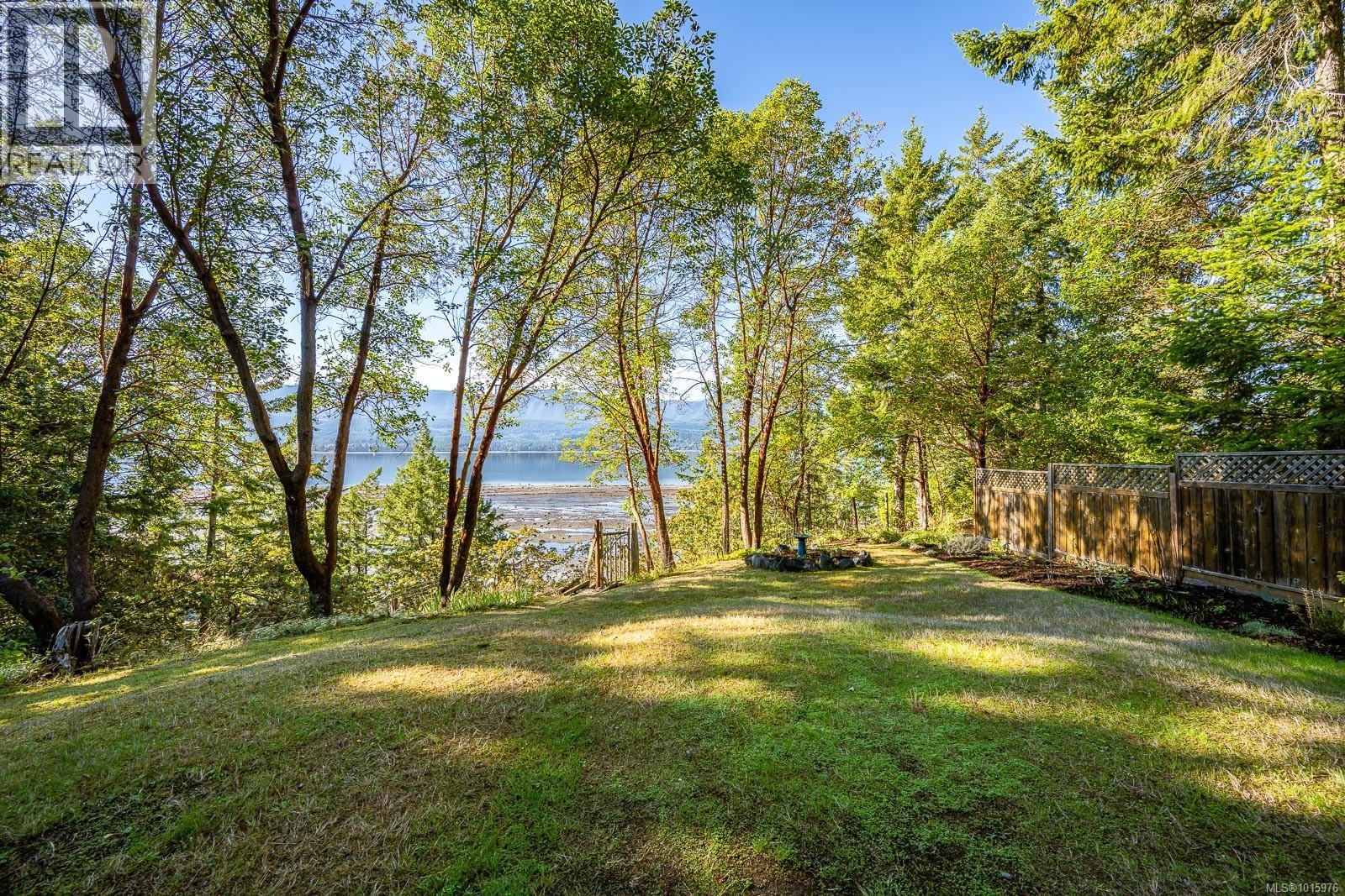 6161 Lacon Rd, Denman Island