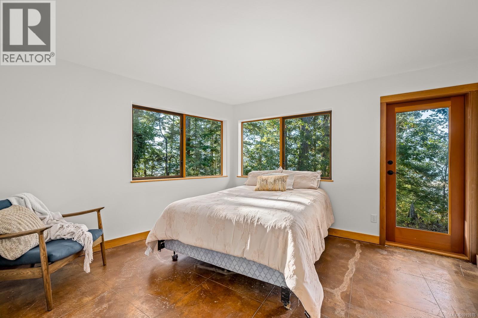 6161 Lacon Rd, Denman Island