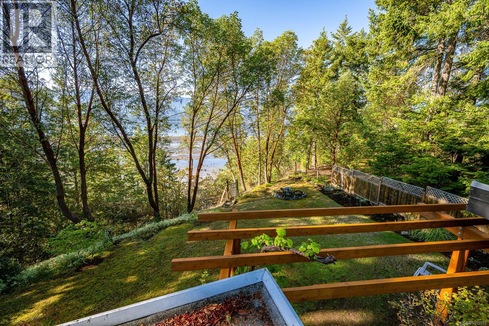 6161 Lacon Rd, Denman Island