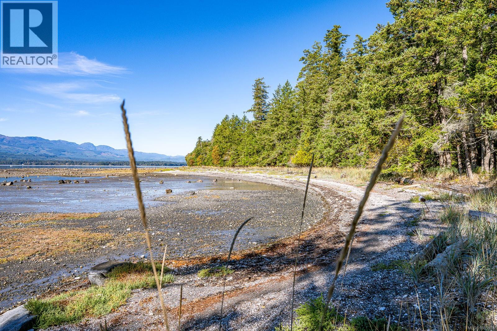 6161 Lacon Rd, Denman Island