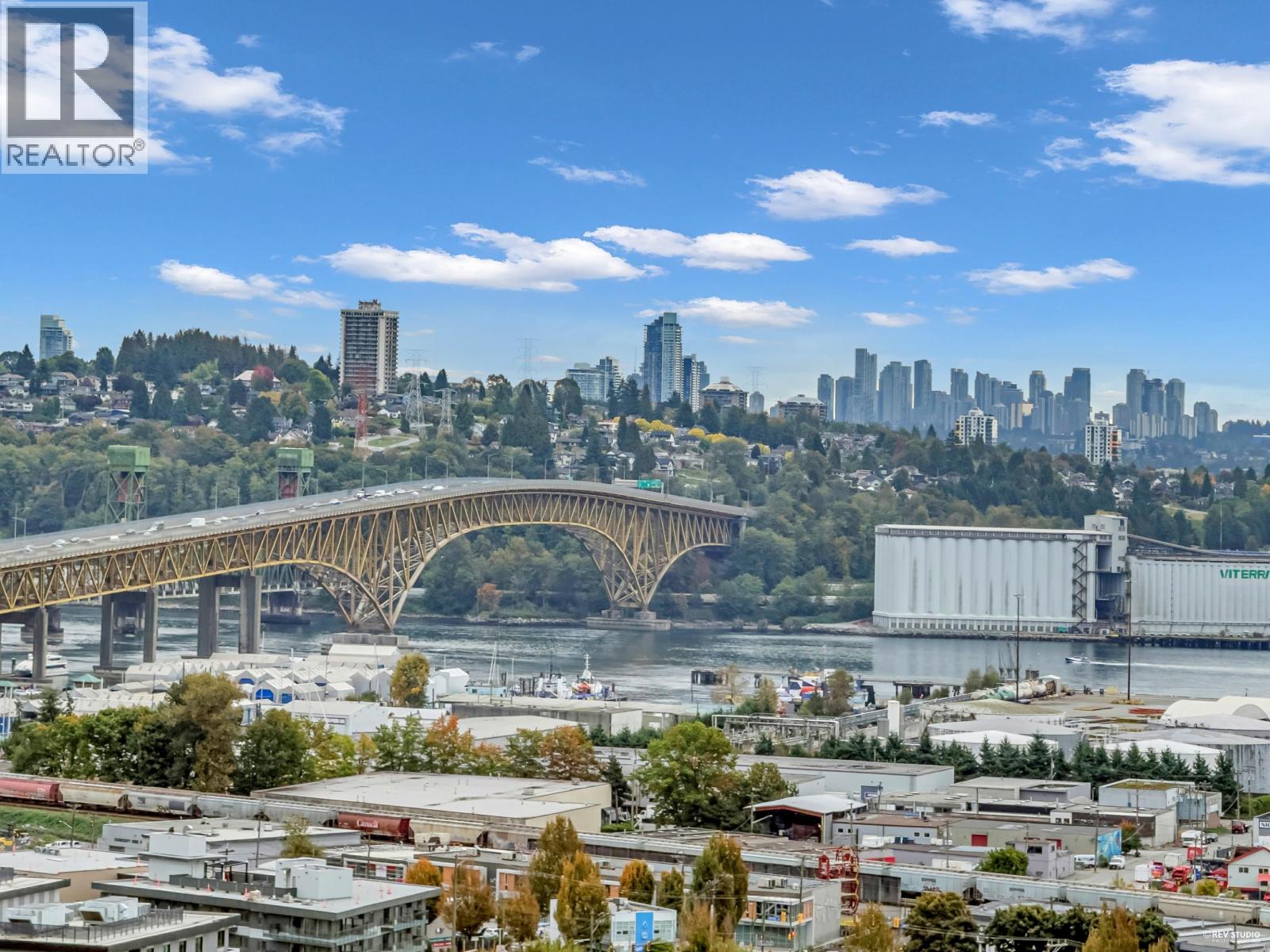 2402 1401 HUNTER STREET, North Vancouver