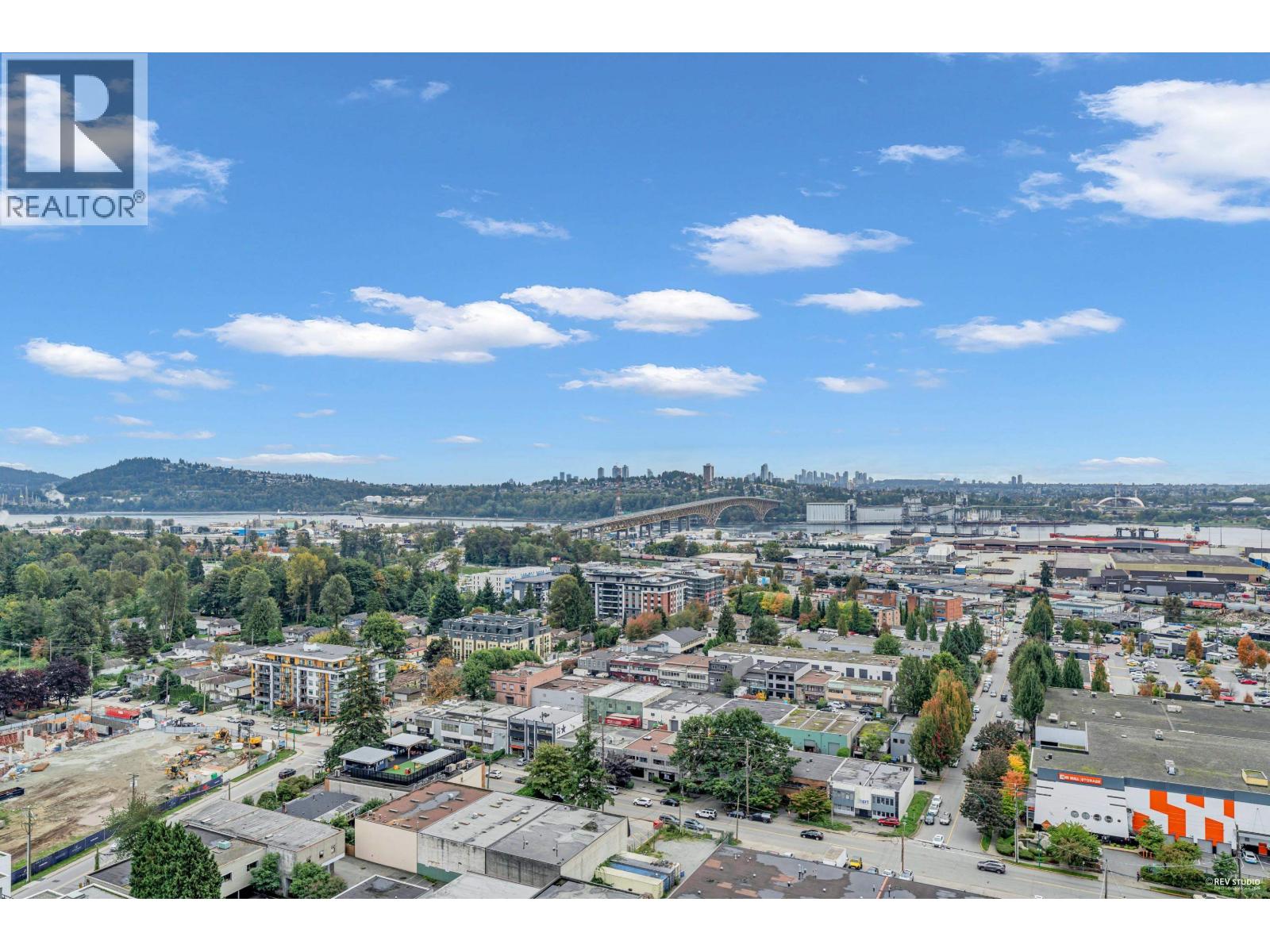 2402 1401 HUNTER STREET, North Vancouver