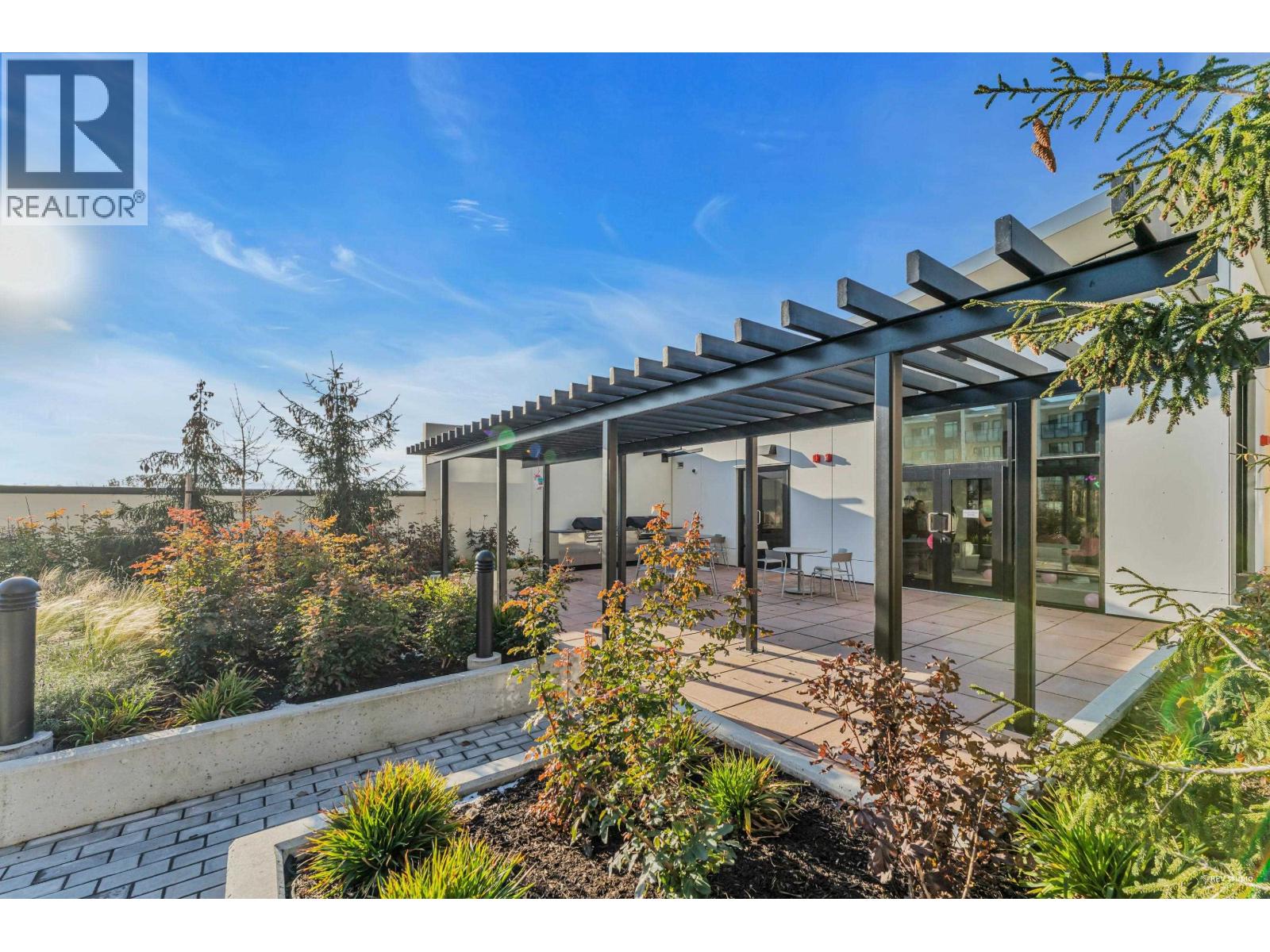 2402 1401 HUNTER STREET, North Vancouver