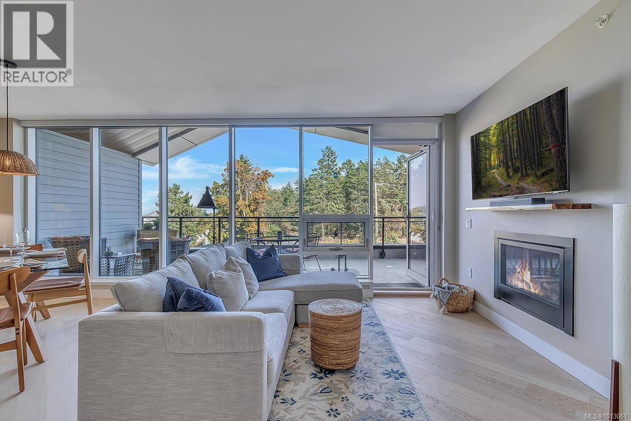 506 3529 Dolphin Dr, Nanoose Bay