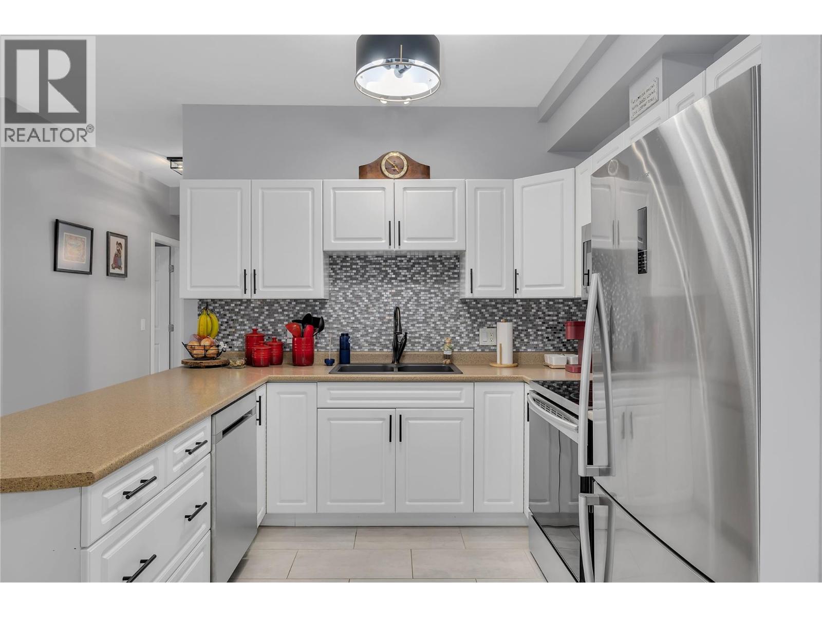 206 778 Rutland Road, Kelowna