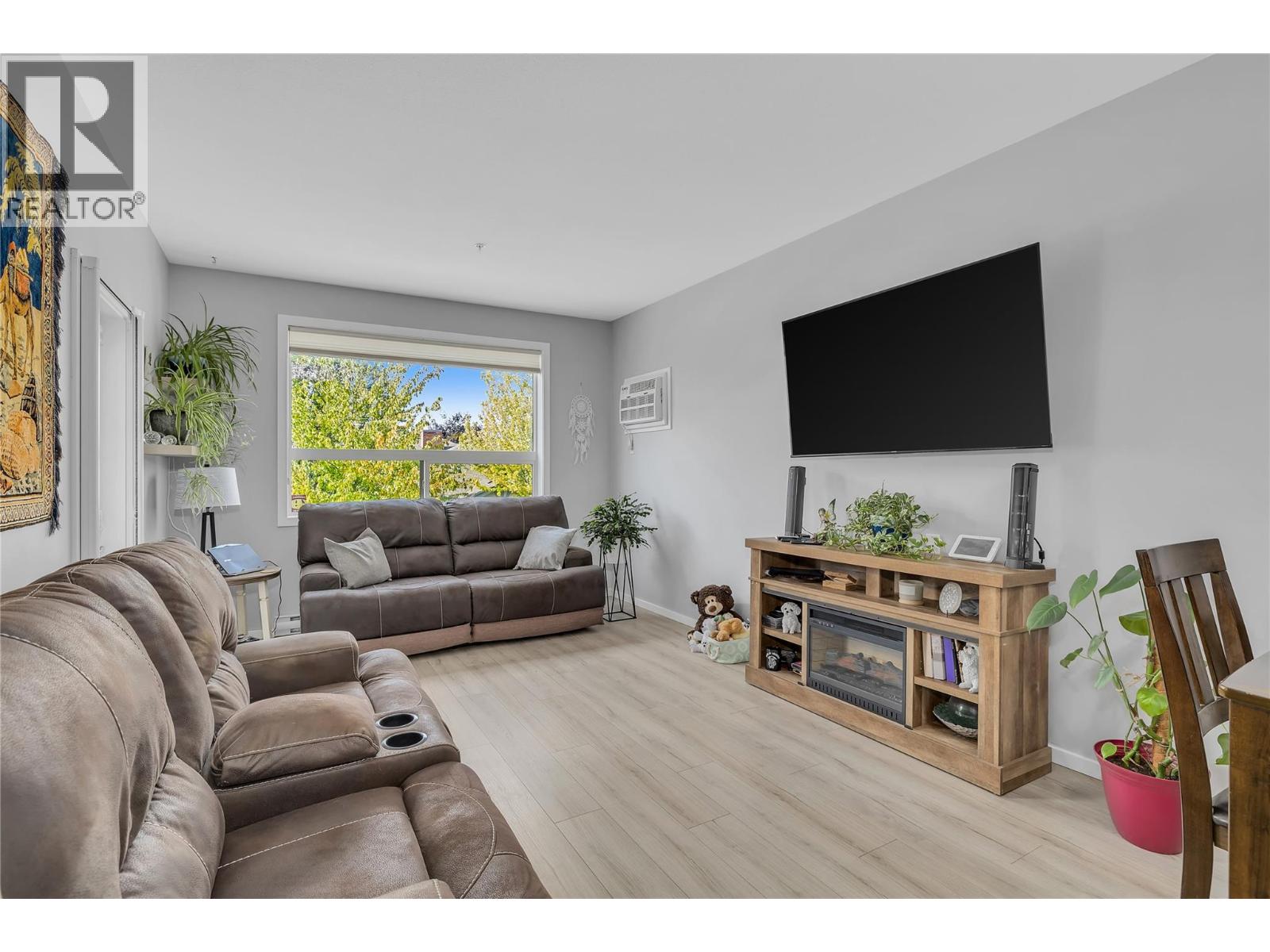 206 778 Rutland Road, Kelowna