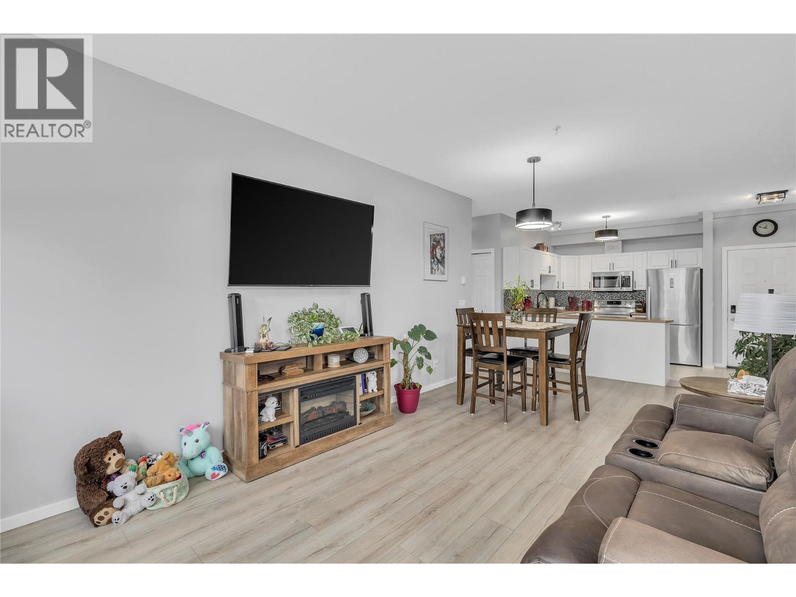 206 778 Rutland Road, Kelowna