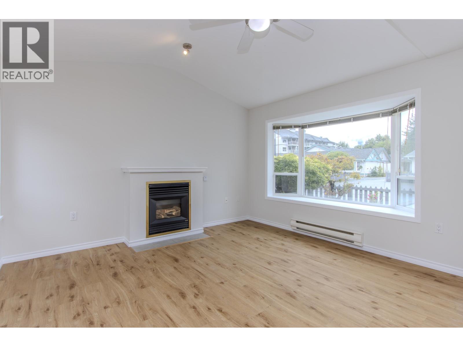 13 1201 PEMBERTON AVENUE, Squamish