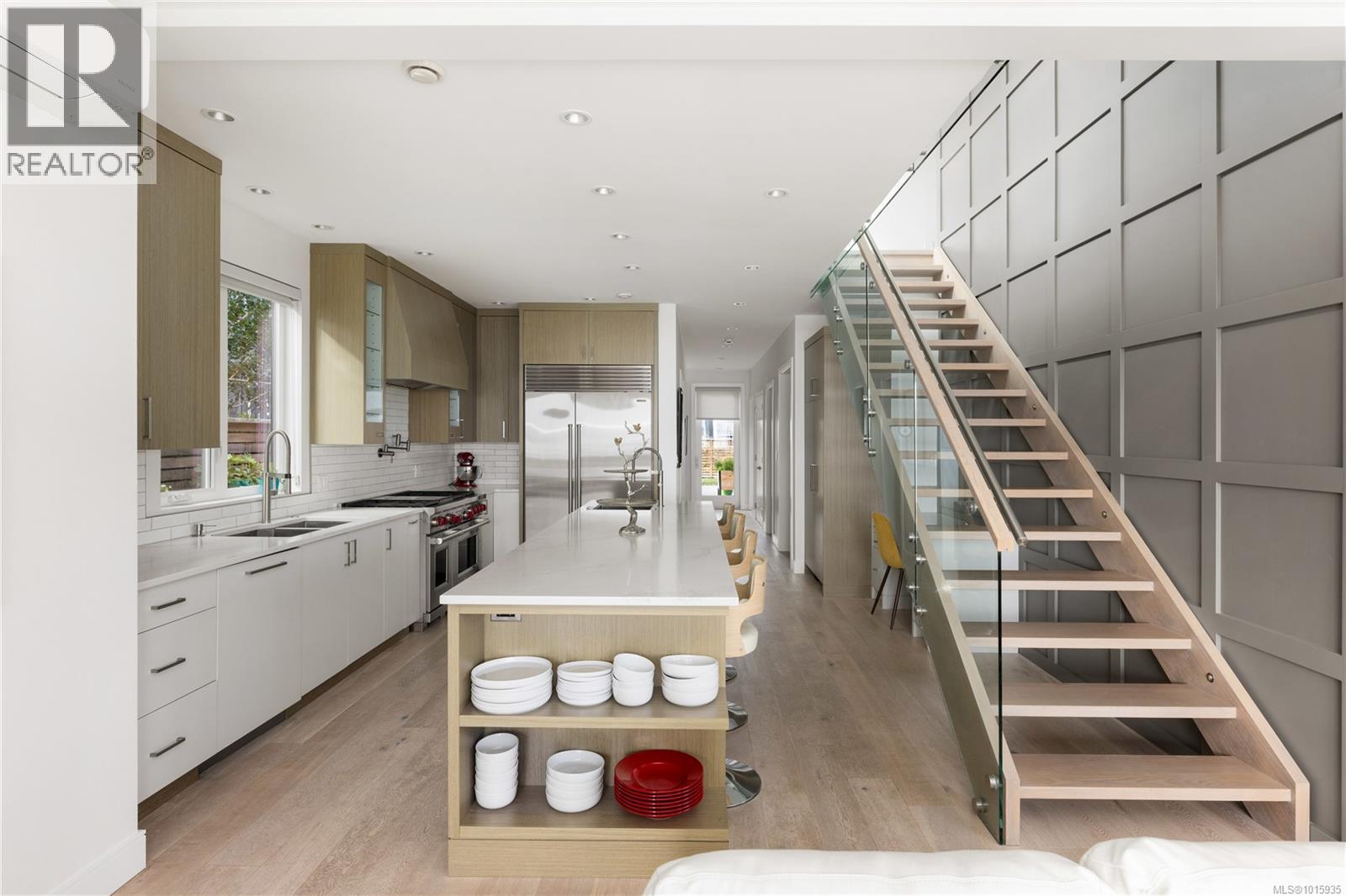  430 St. Patrick Street, Oak Bay
