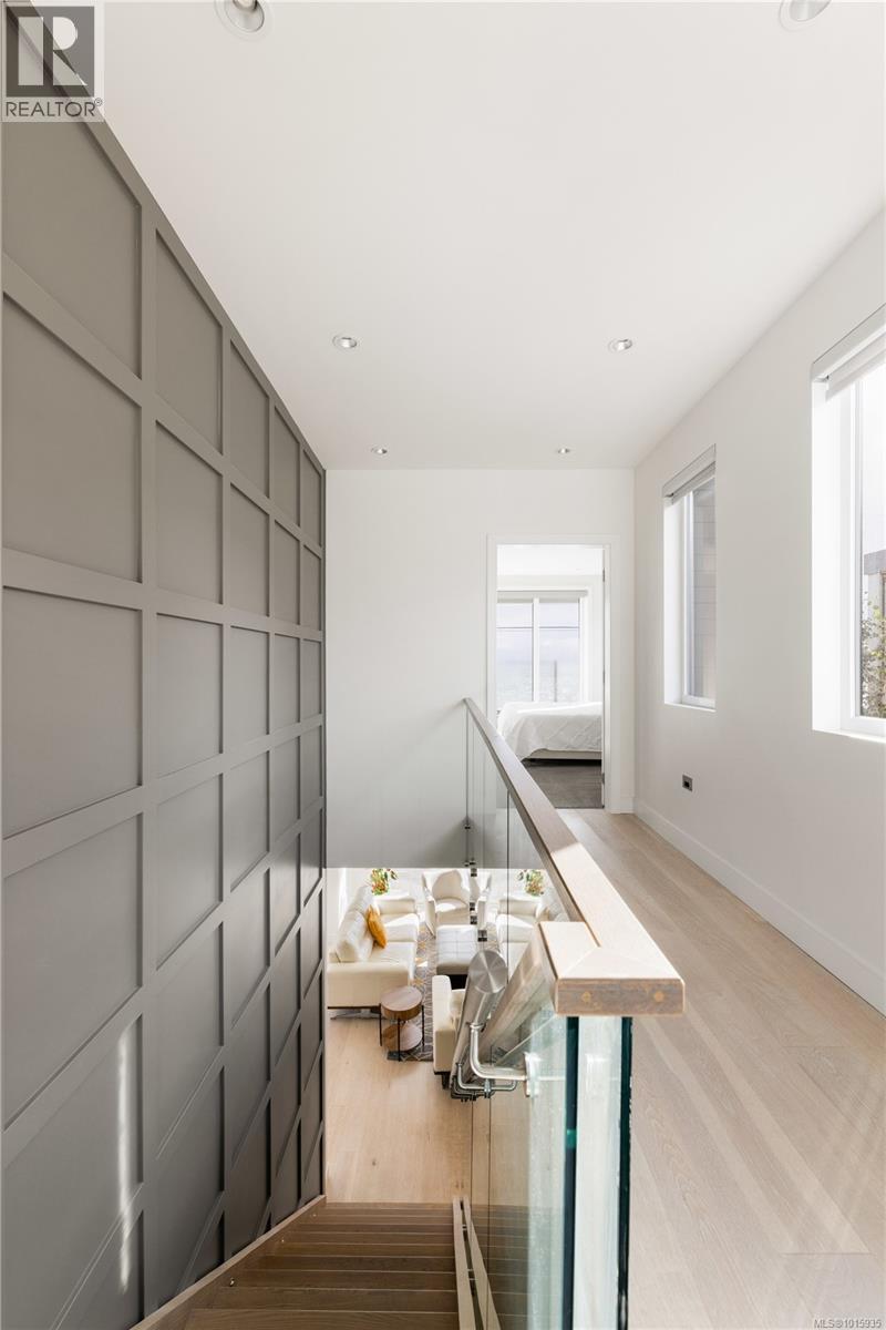  430 St. Patrick Street, Oak Bay