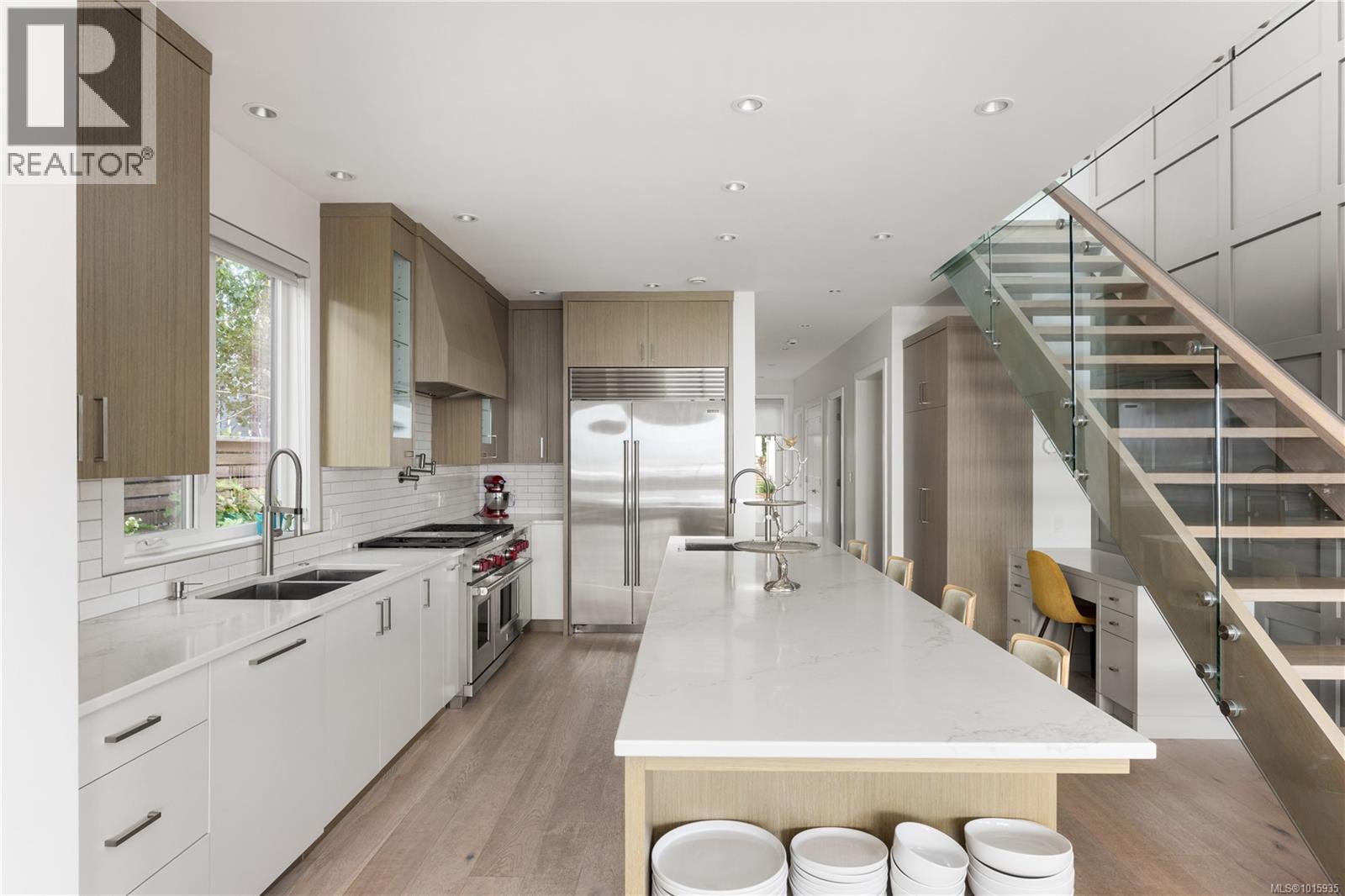  430 St. Patrick Street, Oak Bay