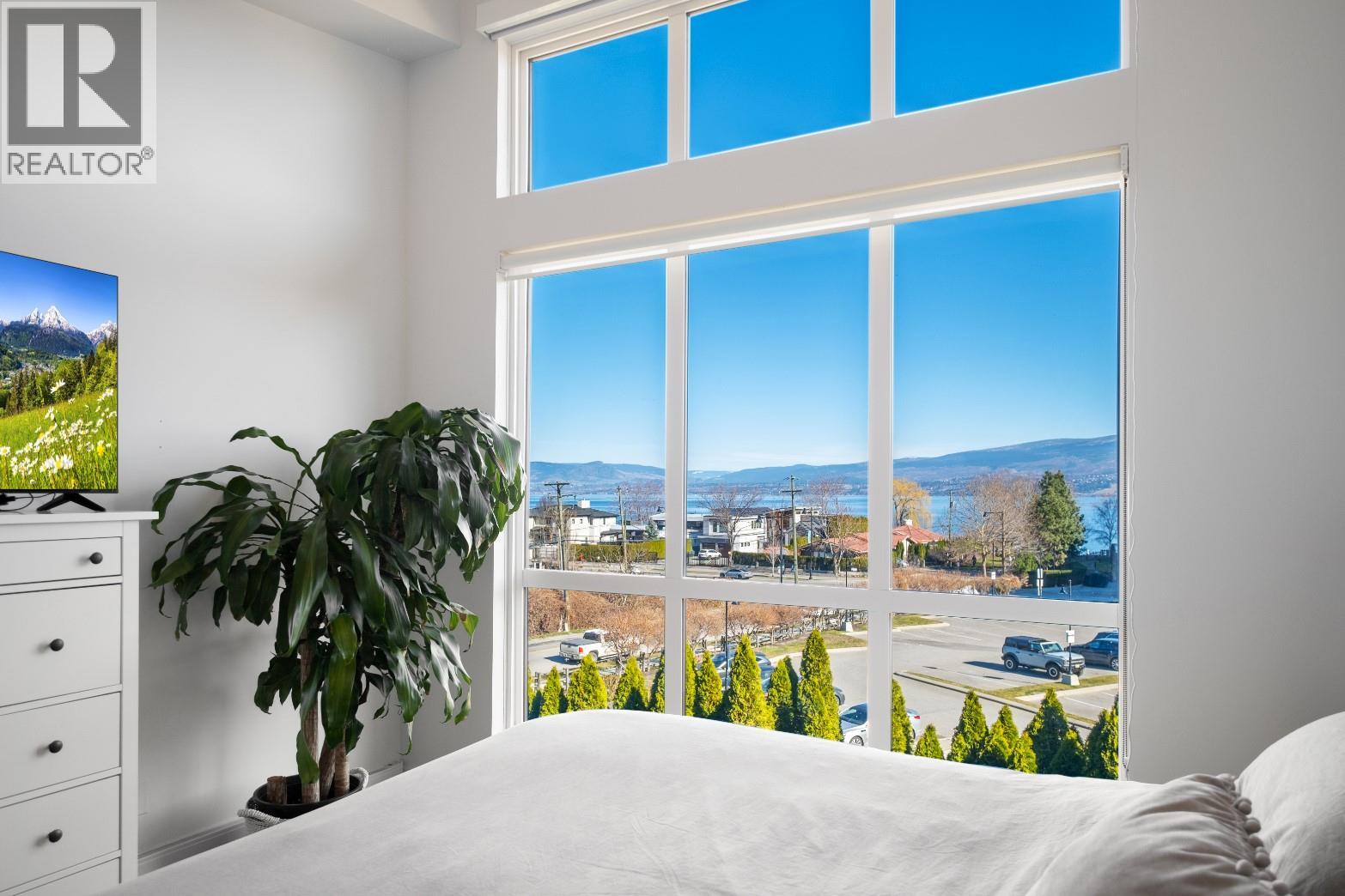 1305 4215 Gellatly Road South, West Kelowna