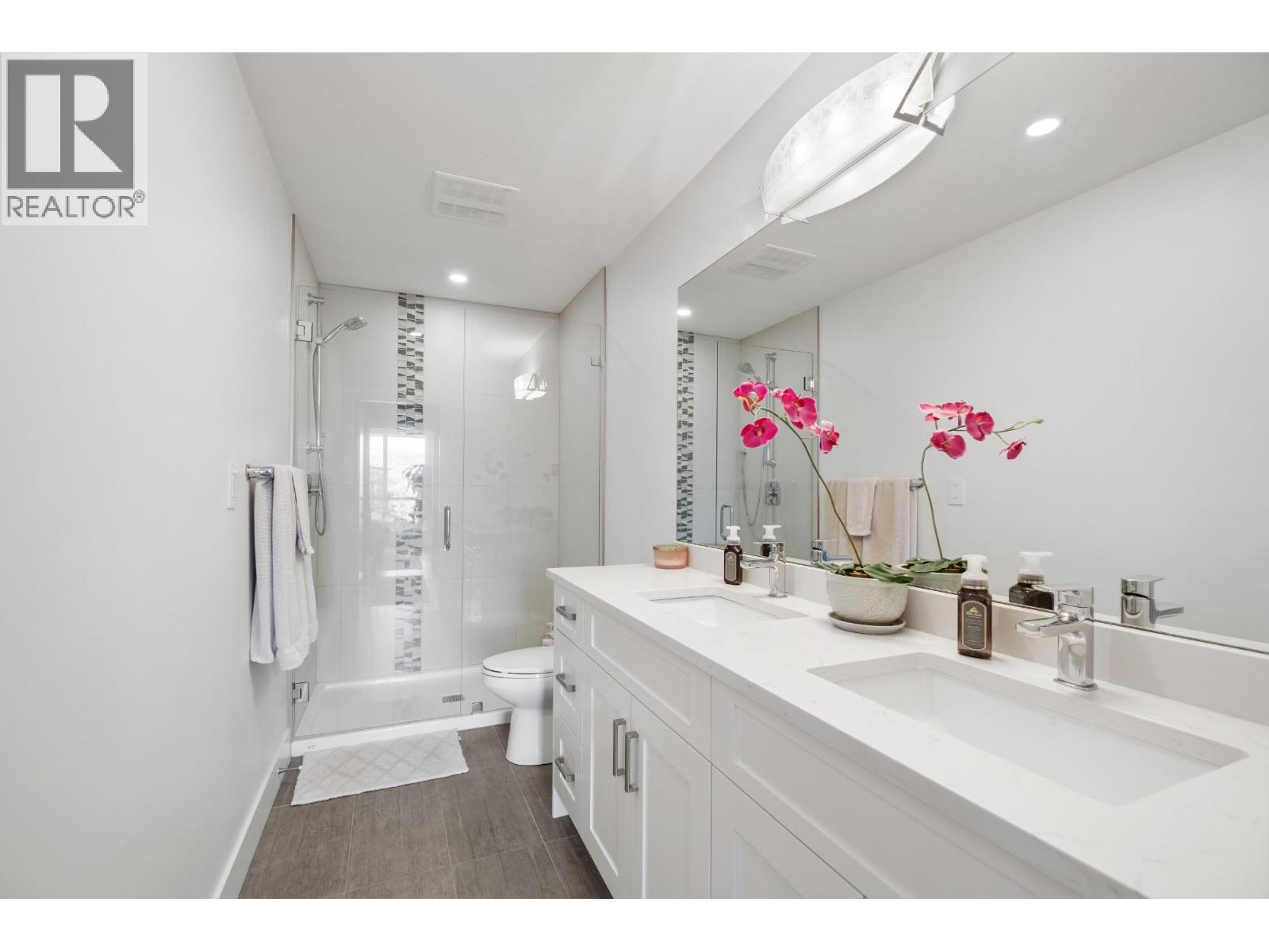 1305 4215 Gellatly Road South, West Kelowna