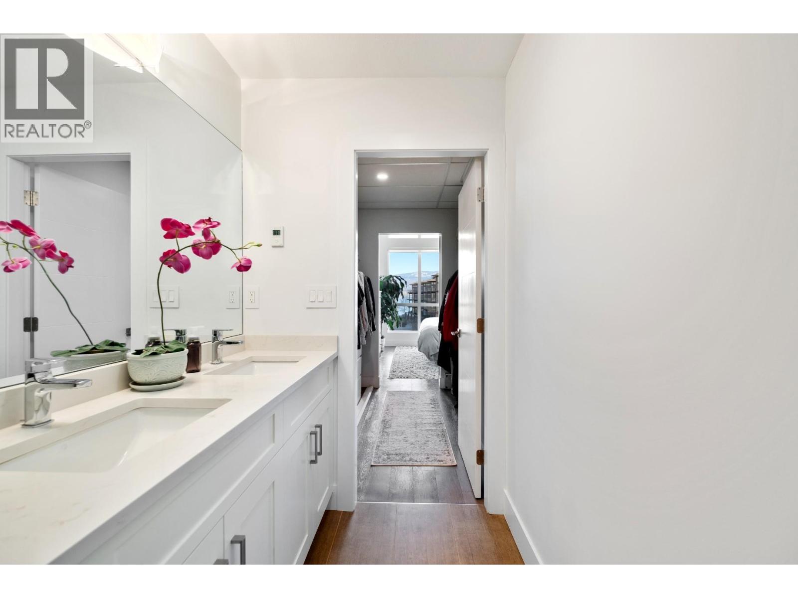 1305 4215 Gellatly Road South, West Kelowna