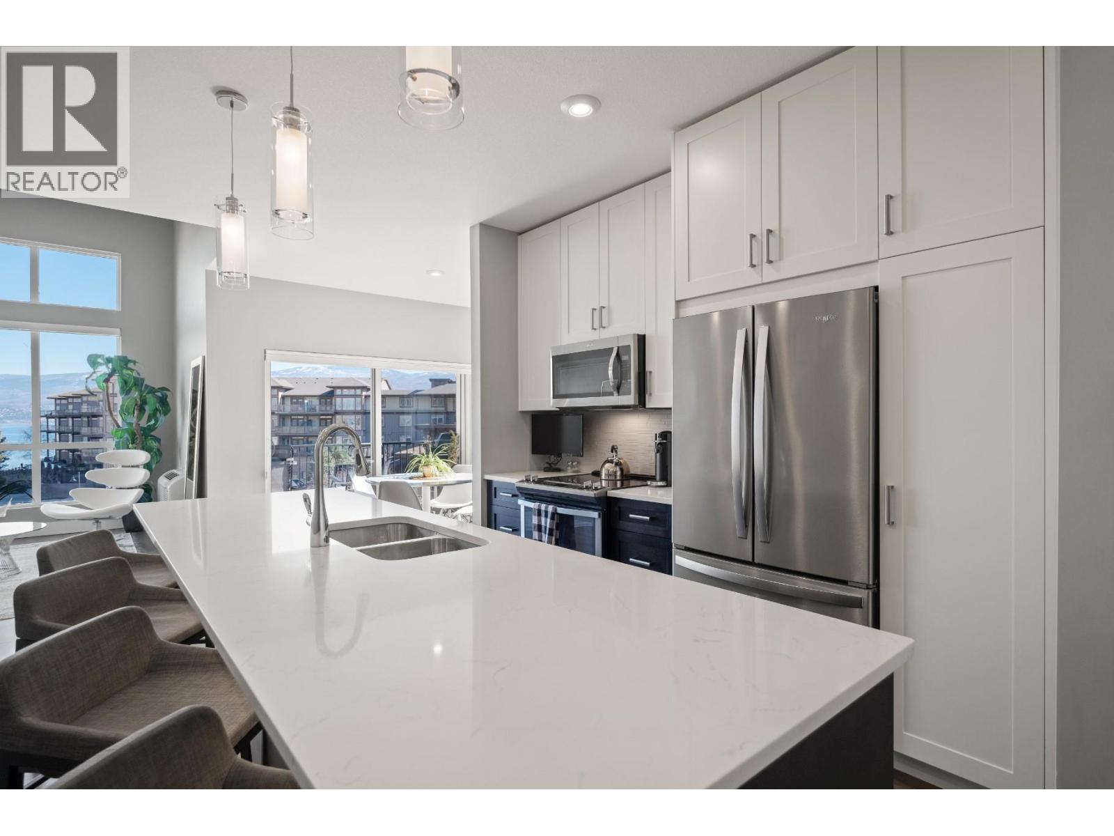 1305 4215 Gellatly Road South, West Kelowna