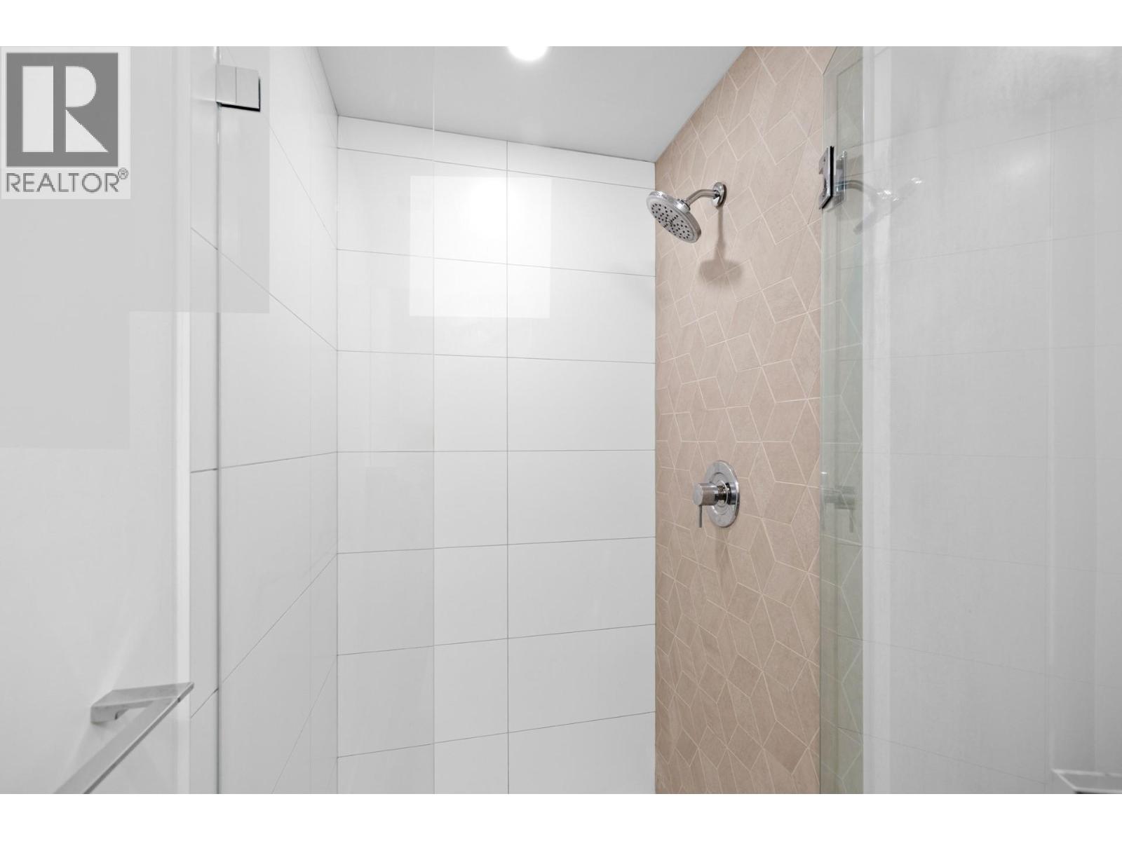 707 1488 Bertram Street, Kelowna