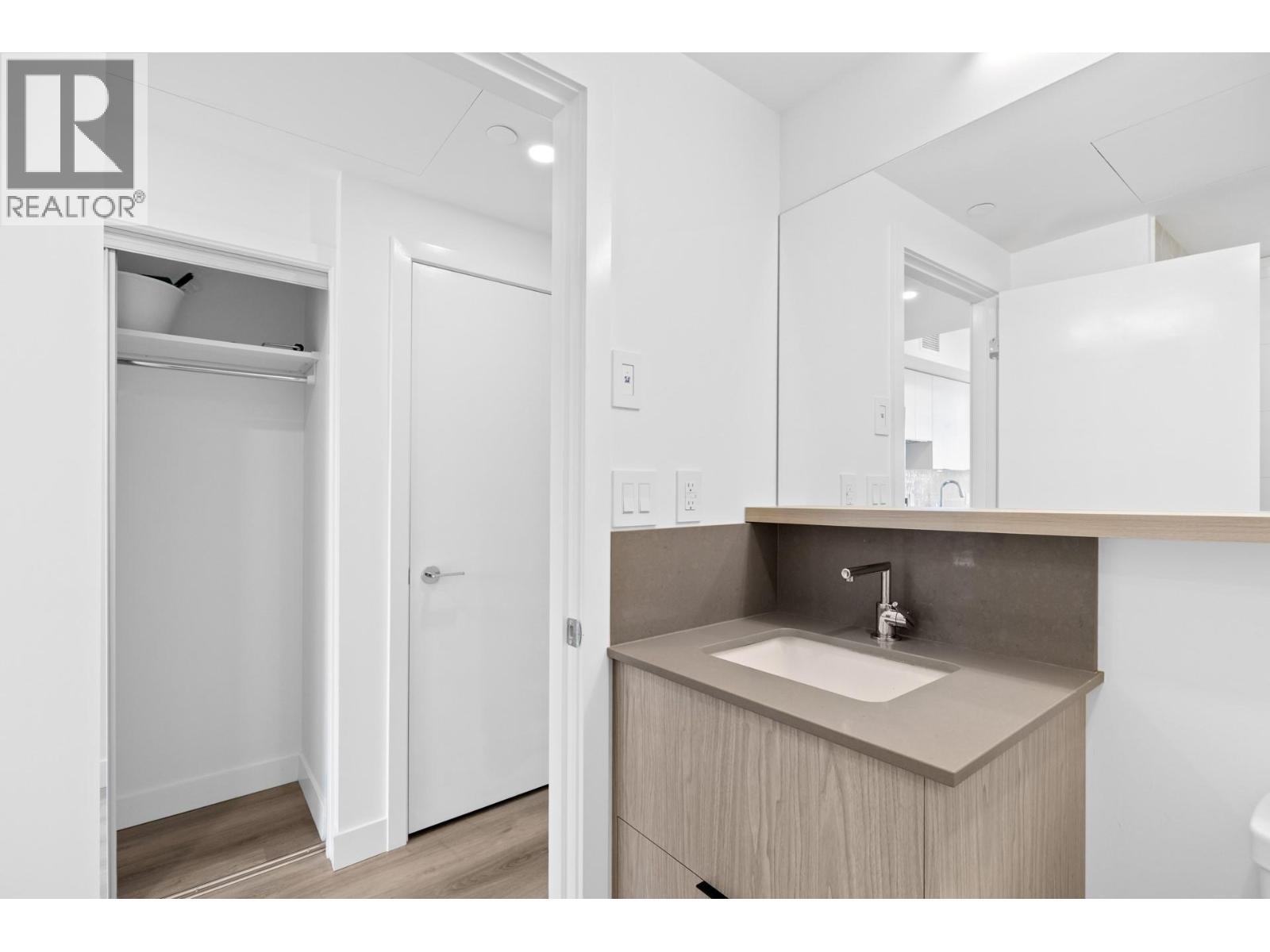 707 1488 Bertram Street, Kelowna