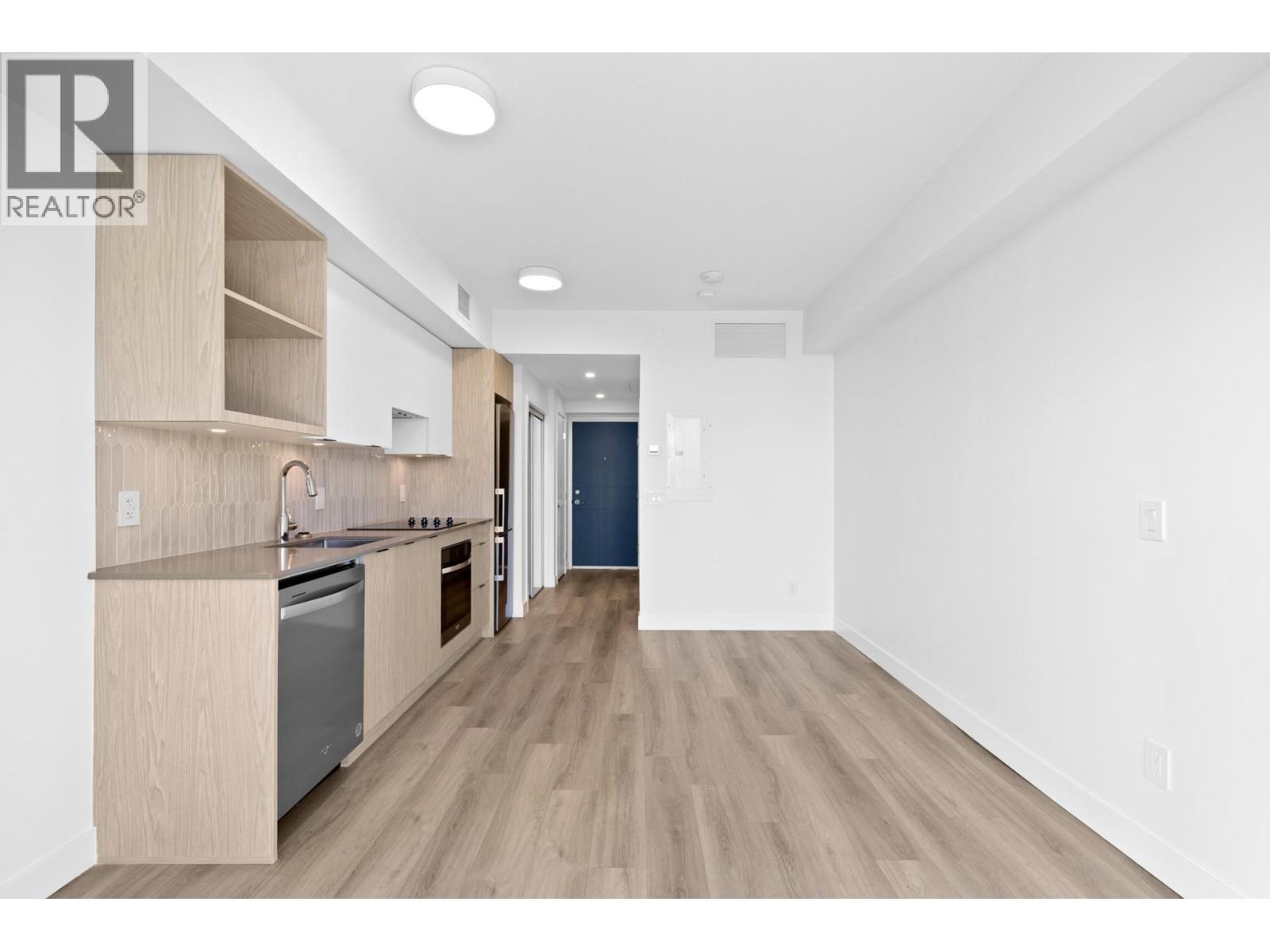 707 1488 Bertram Street, Kelowna