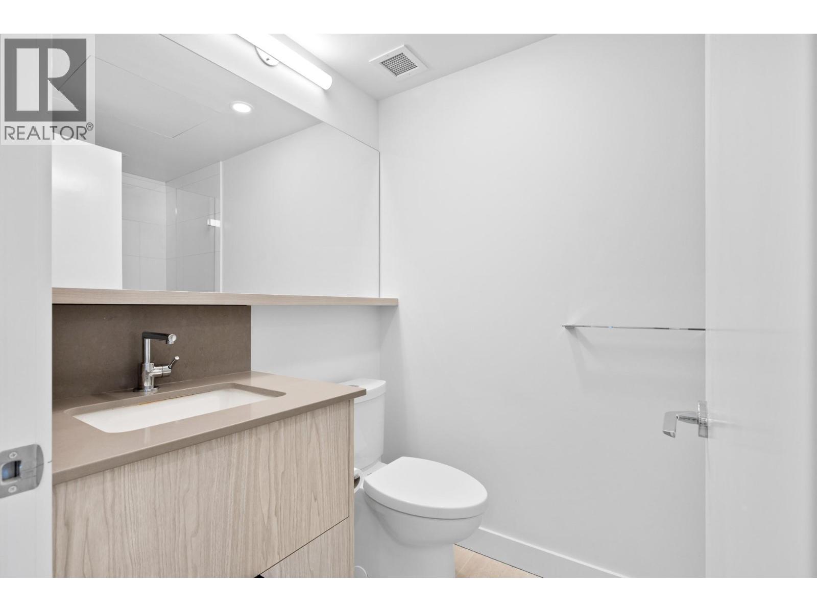 707 1488 Bertram Street, Kelowna