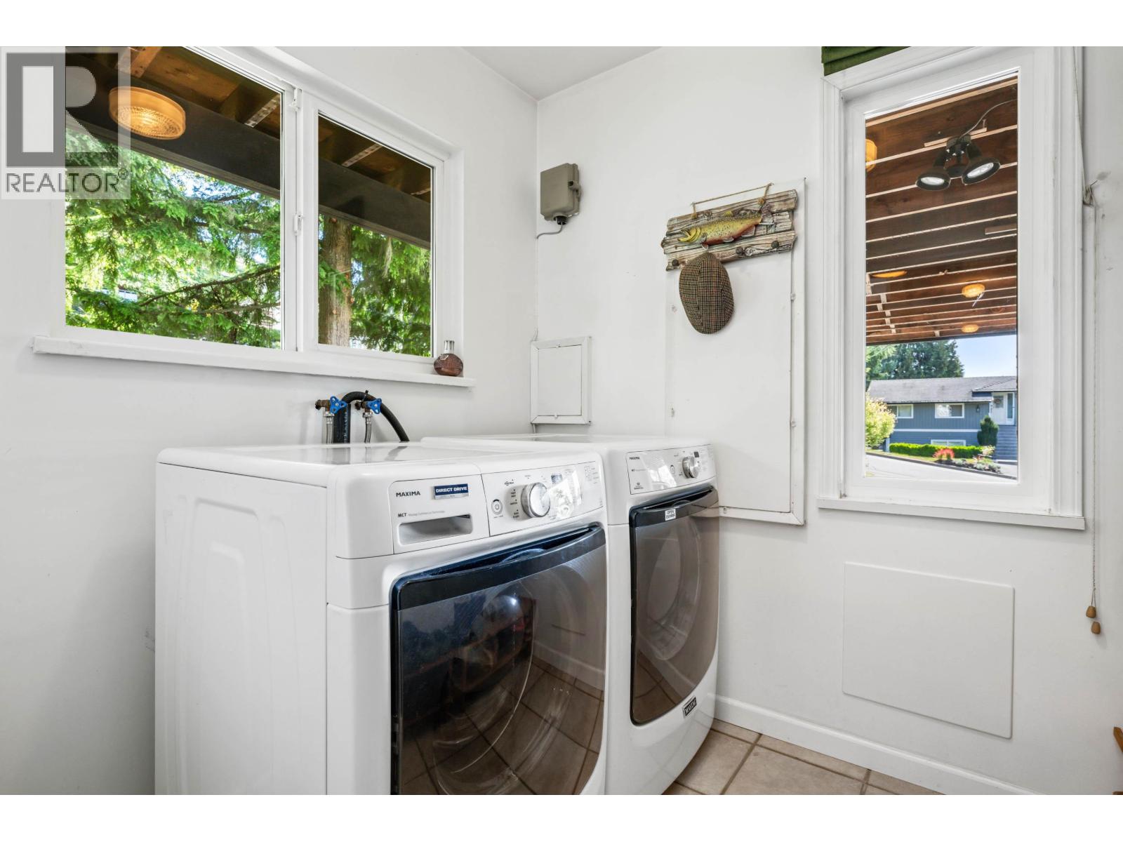 935 STARDALE AVENUE, Coquitlam