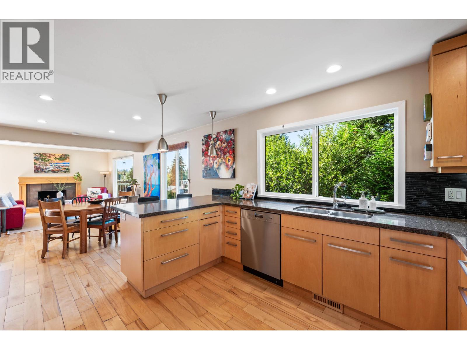 935 STARDALE AVENUE, Coquitlam