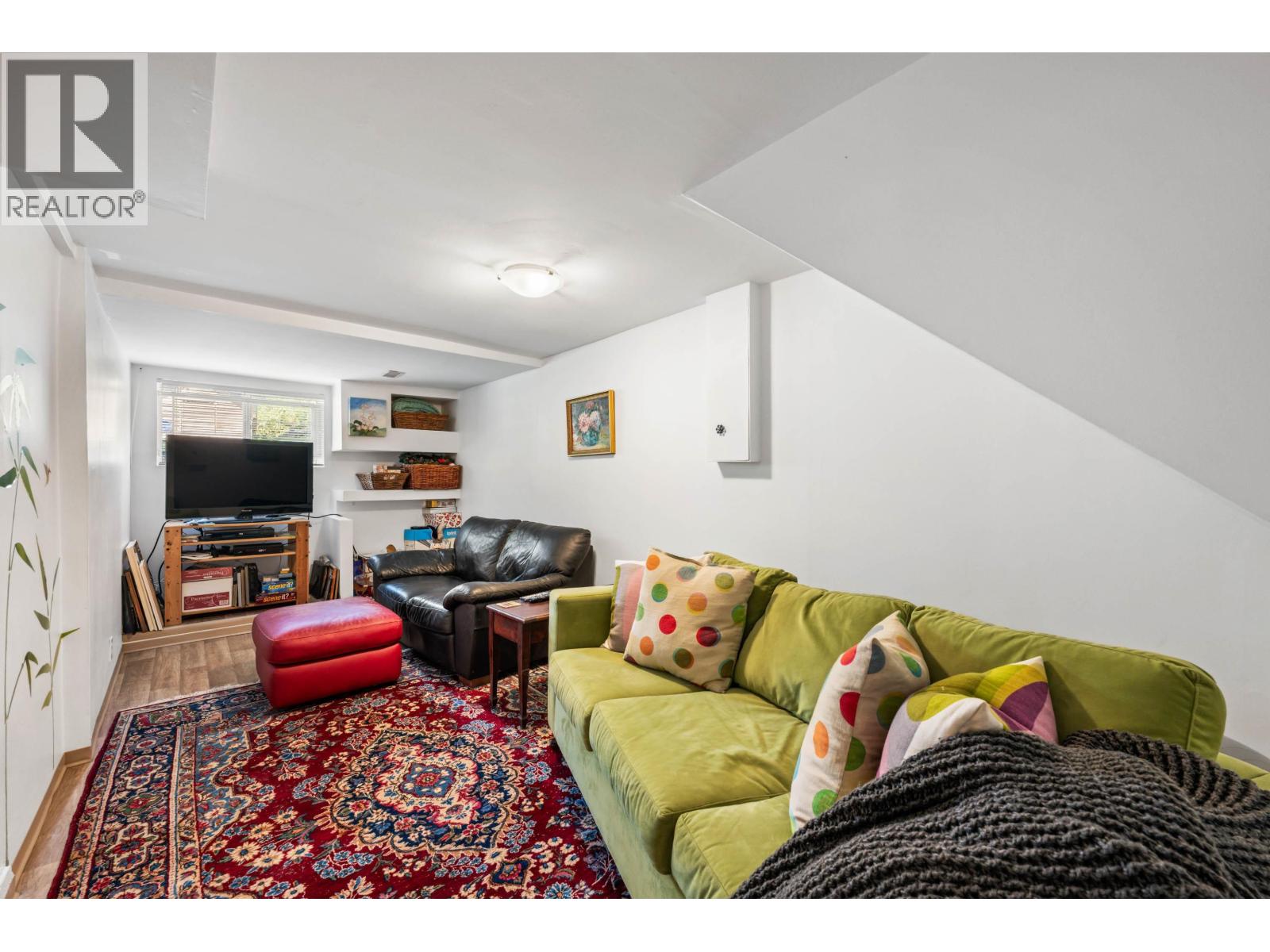 935 STARDALE AVENUE, Coquitlam