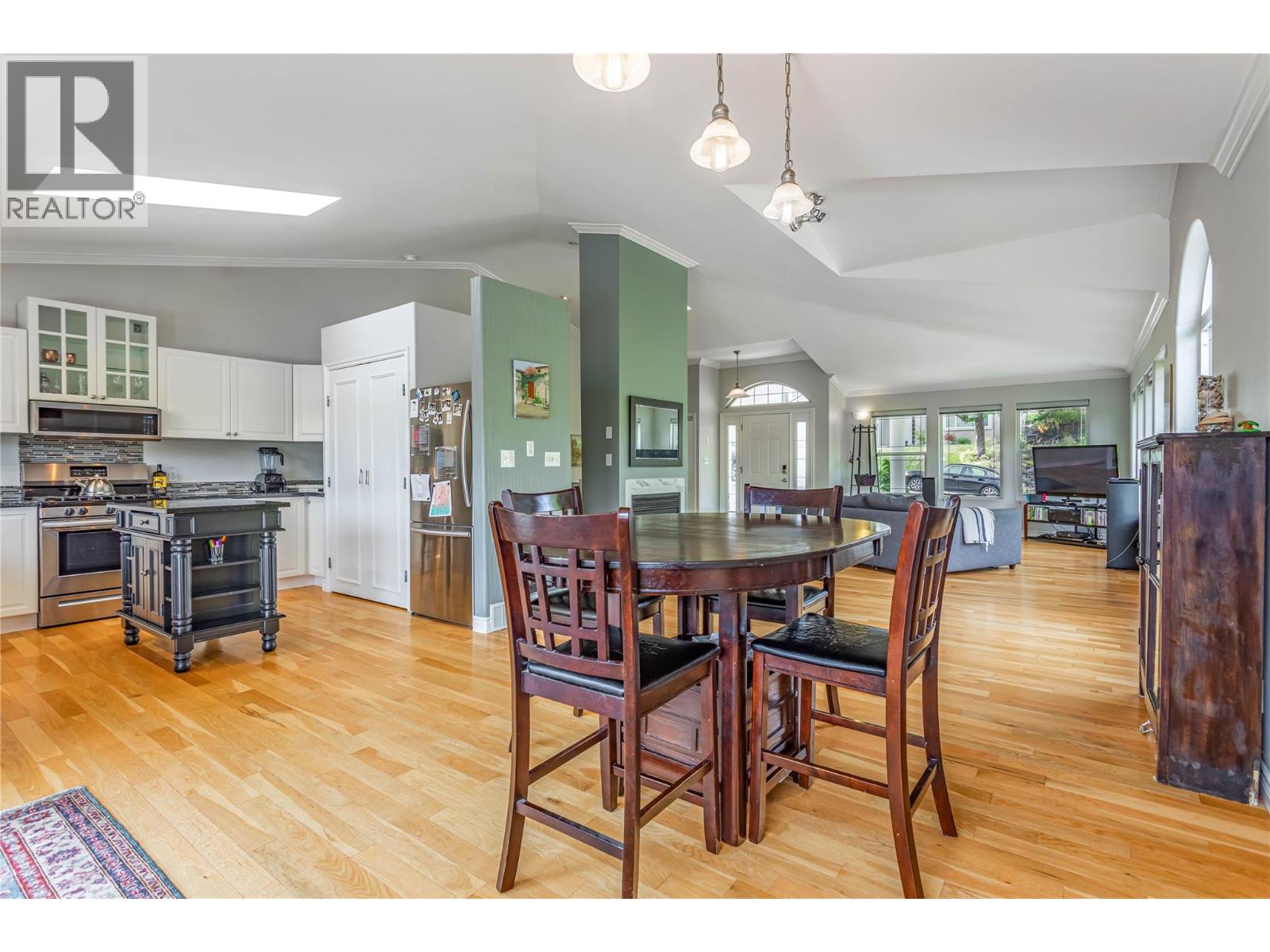  311 Woodpark Crescent, Kelowna