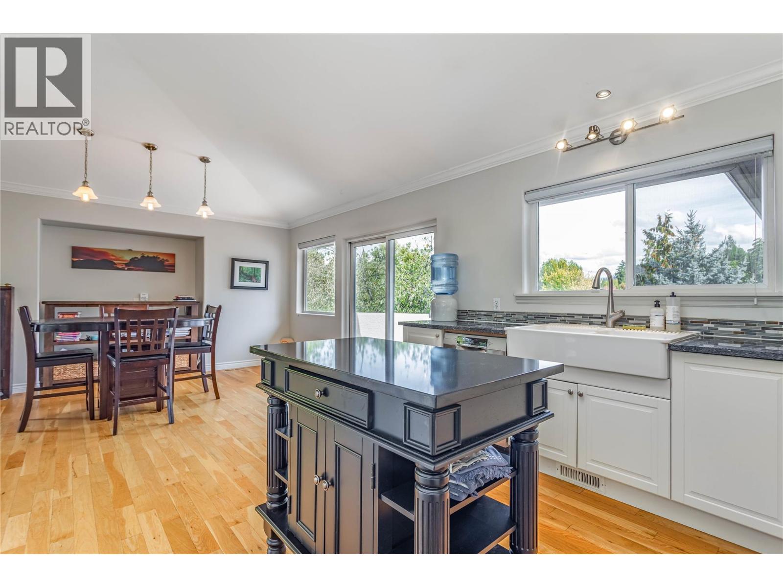  311 Woodpark Crescent, Kelowna