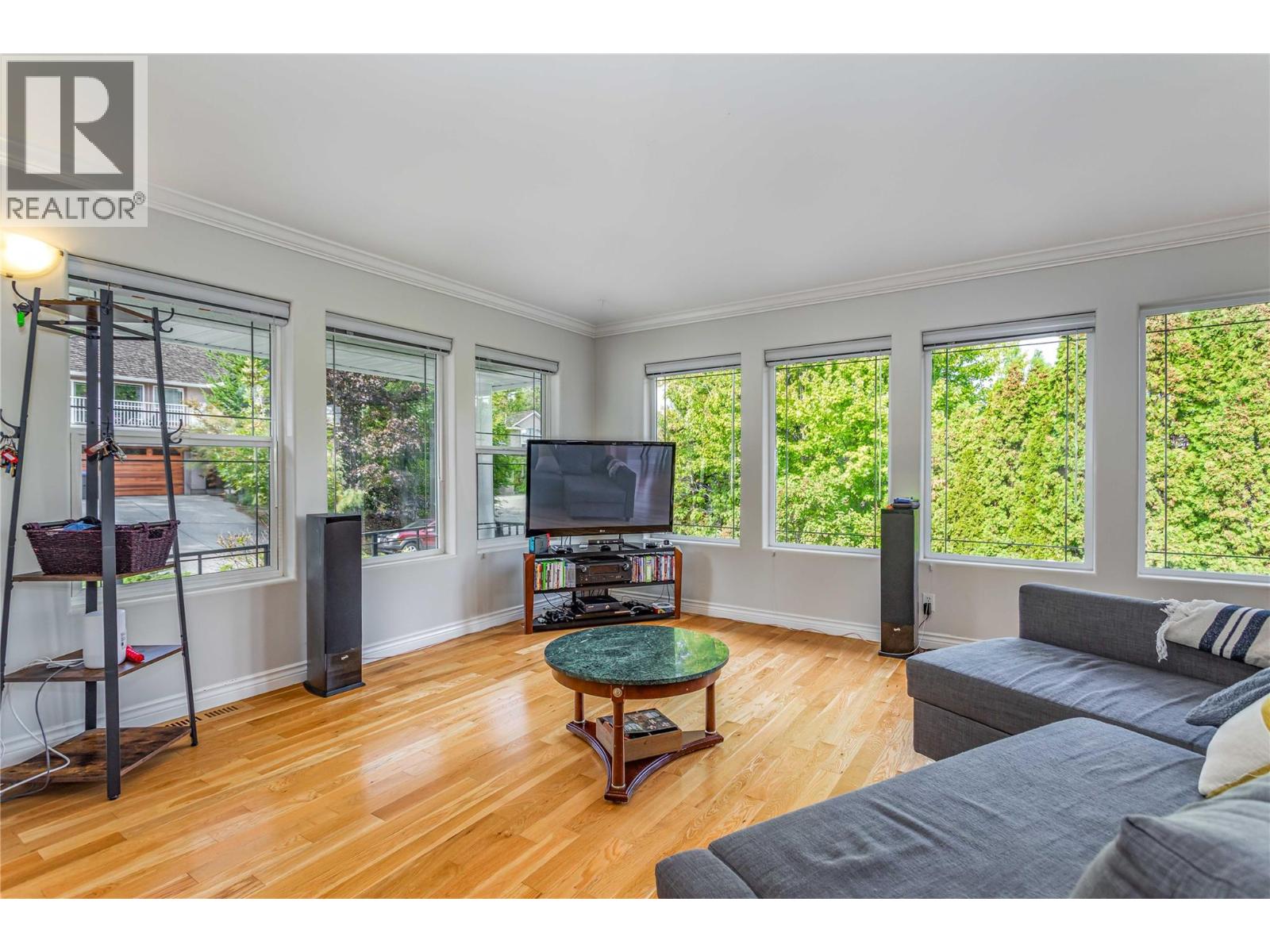  311 Woodpark Crescent, Kelowna