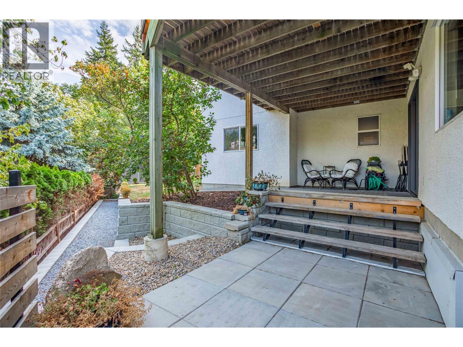  311 Woodpark Crescent, Kelowna