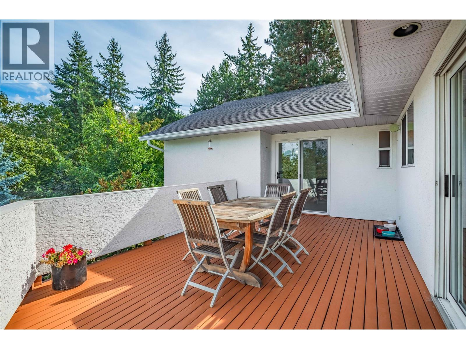  311 Woodpark Crescent, Kelowna