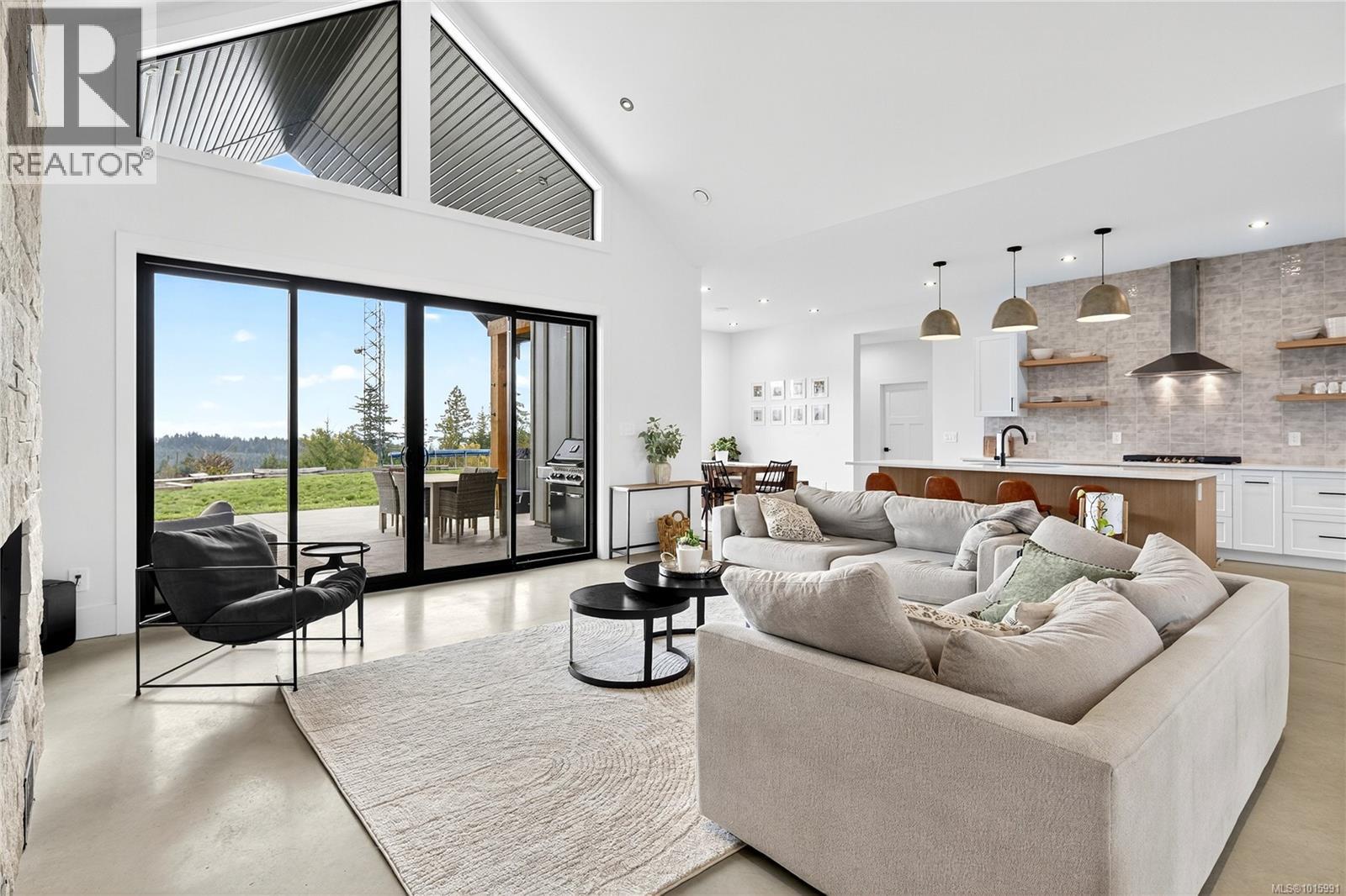  2550 Aythree Way, Sooke