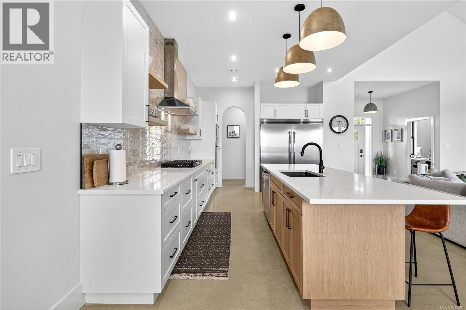  2550 Aythree Way, Sooke