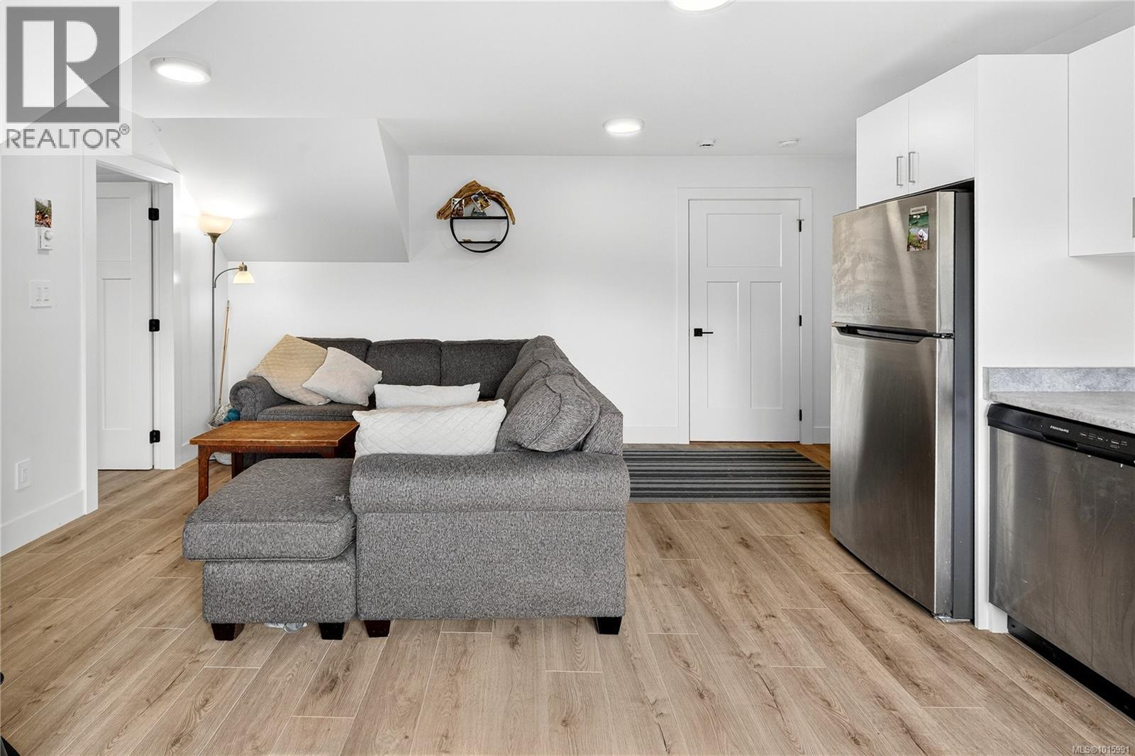  2550 Aythree Way, Sooke