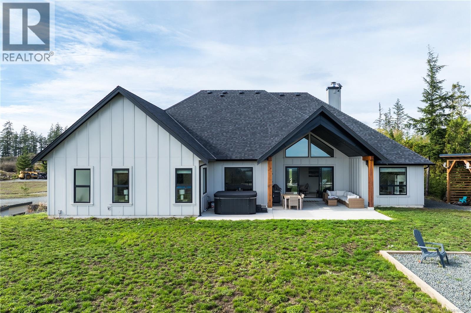  2550 Aythree Way, Sooke