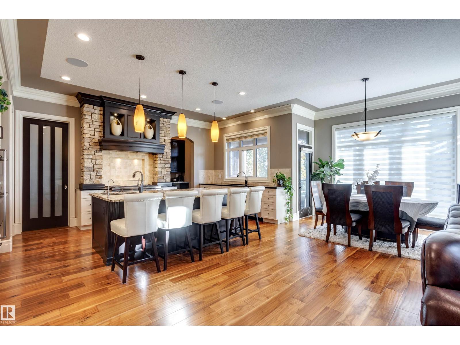 2807 WHEATON DR NW, Edmonton