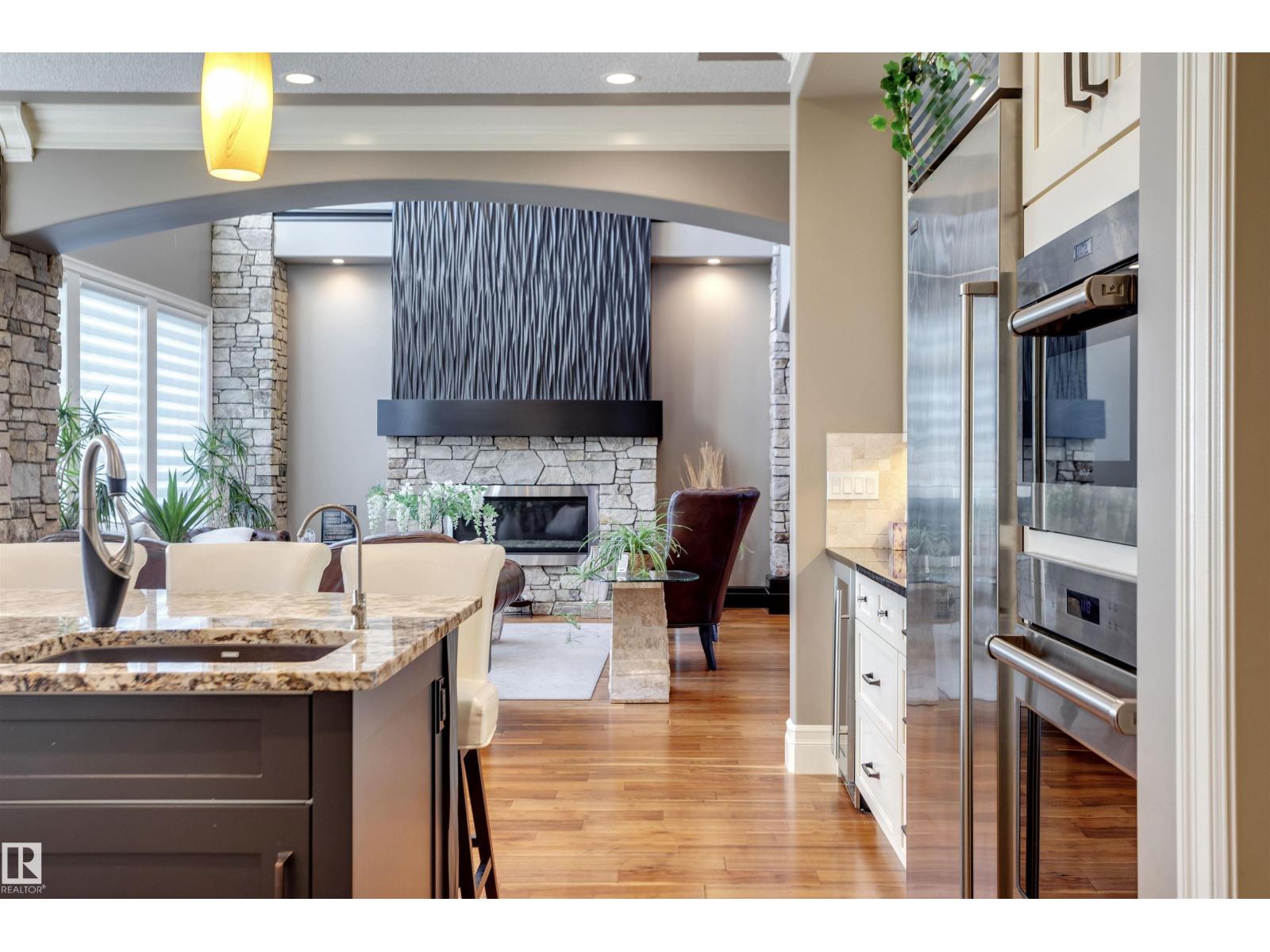 2807 WHEATON DR NW, Edmonton