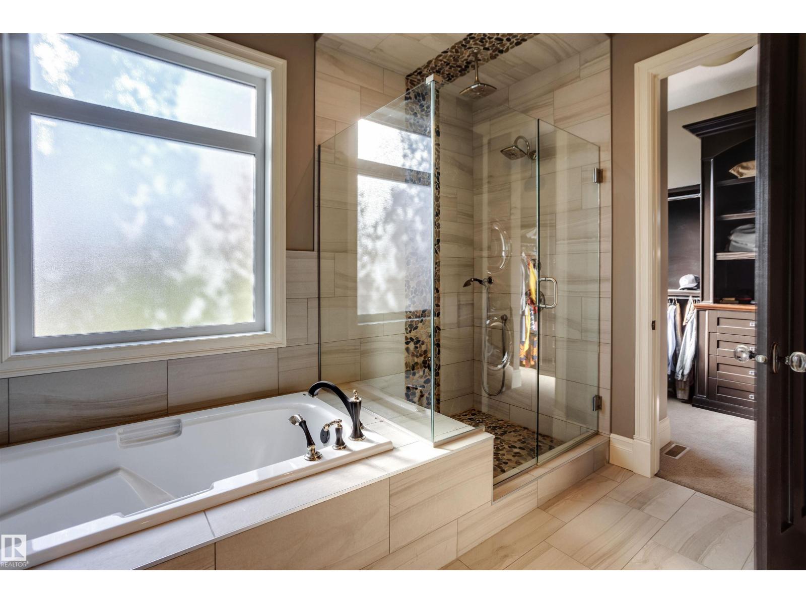 2807 WHEATON DR NW, Edmonton