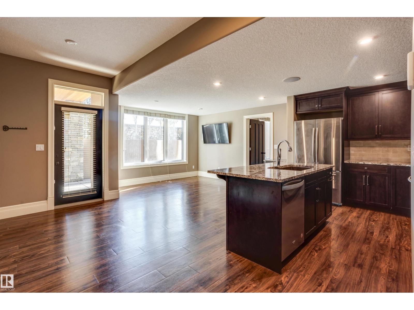 2807 WHEATON DR NW, Edmonton