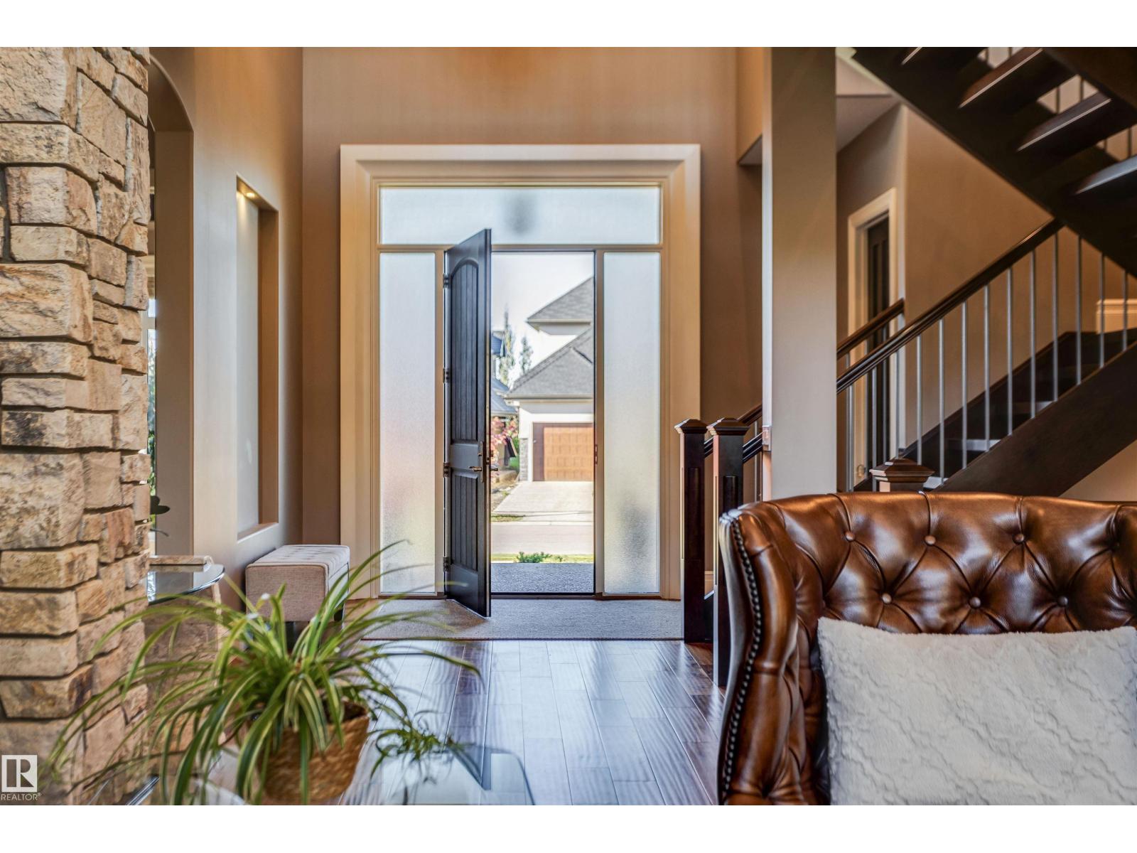 2807 WHEATON DR NW, Edmonton