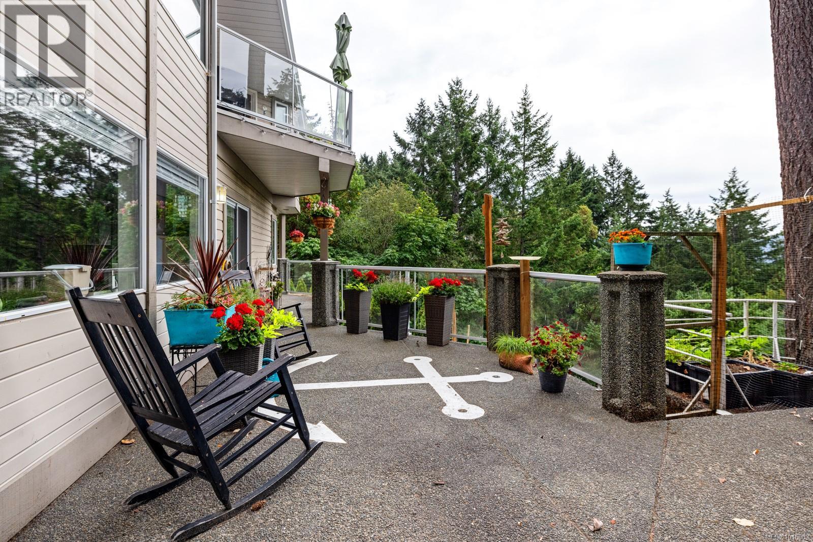  567 Maple Mountain Road, Duncan